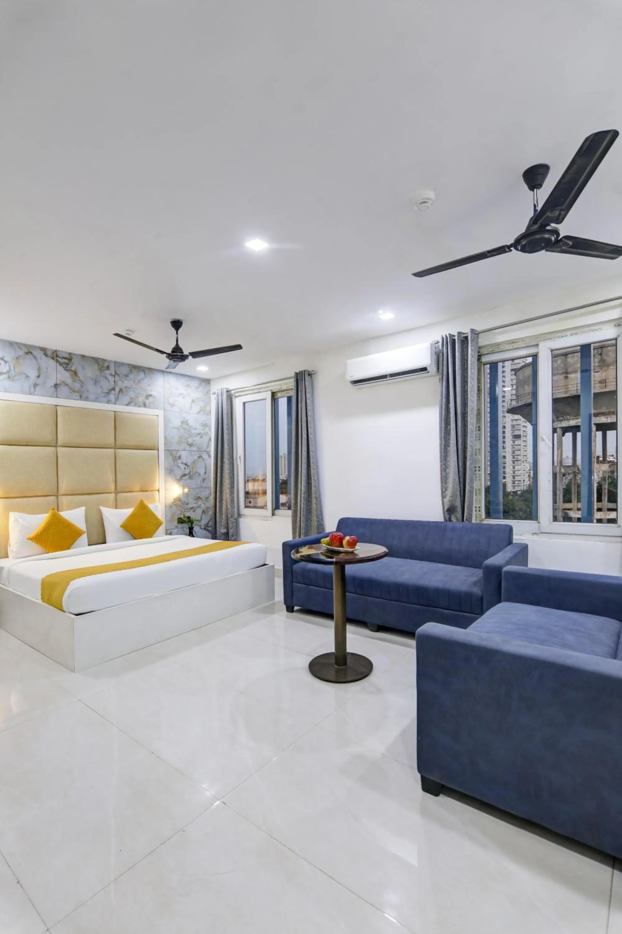 Bed in Status By Hotel The Emporio