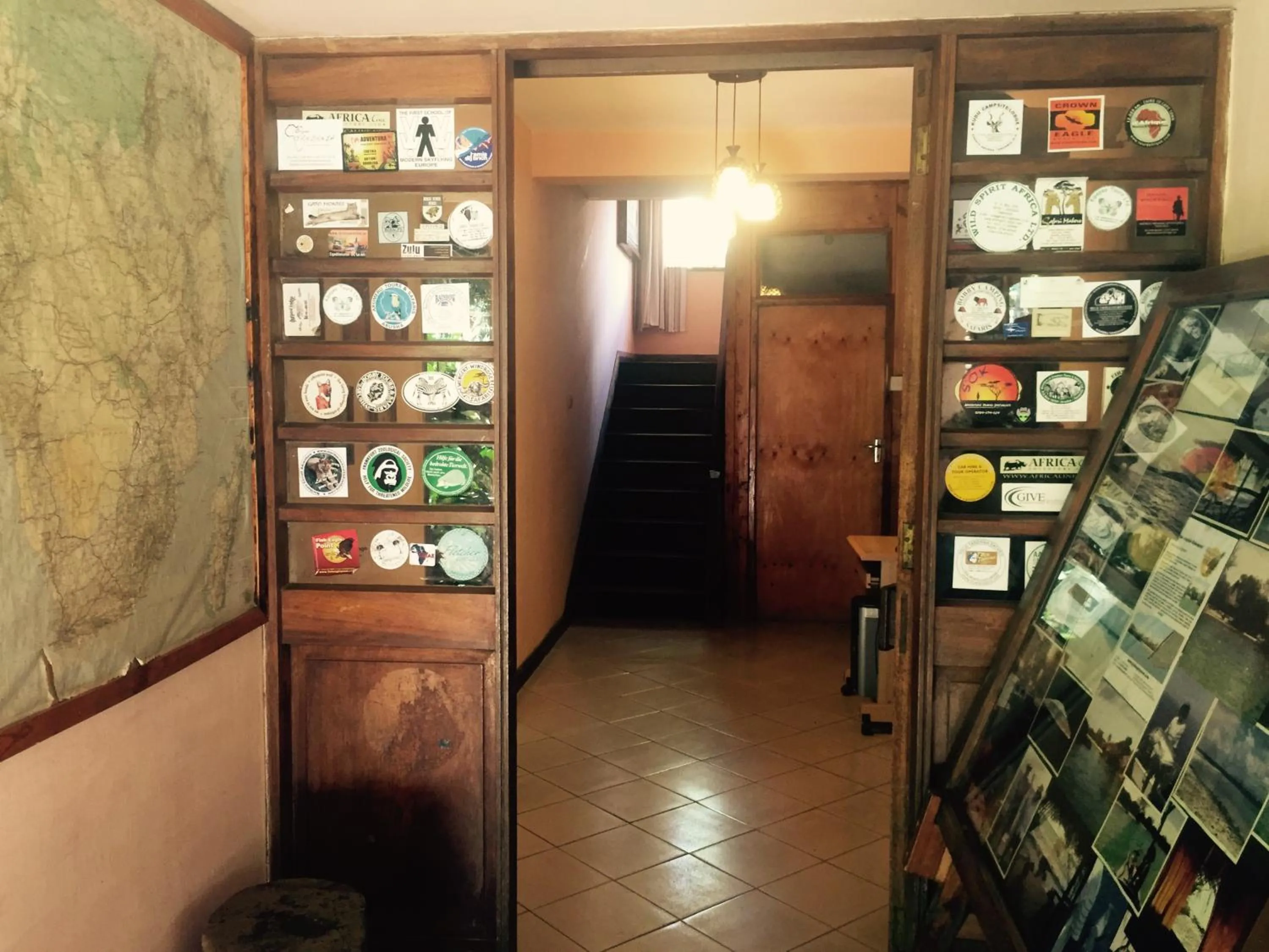 Facade/entrance in Outpost Lodge