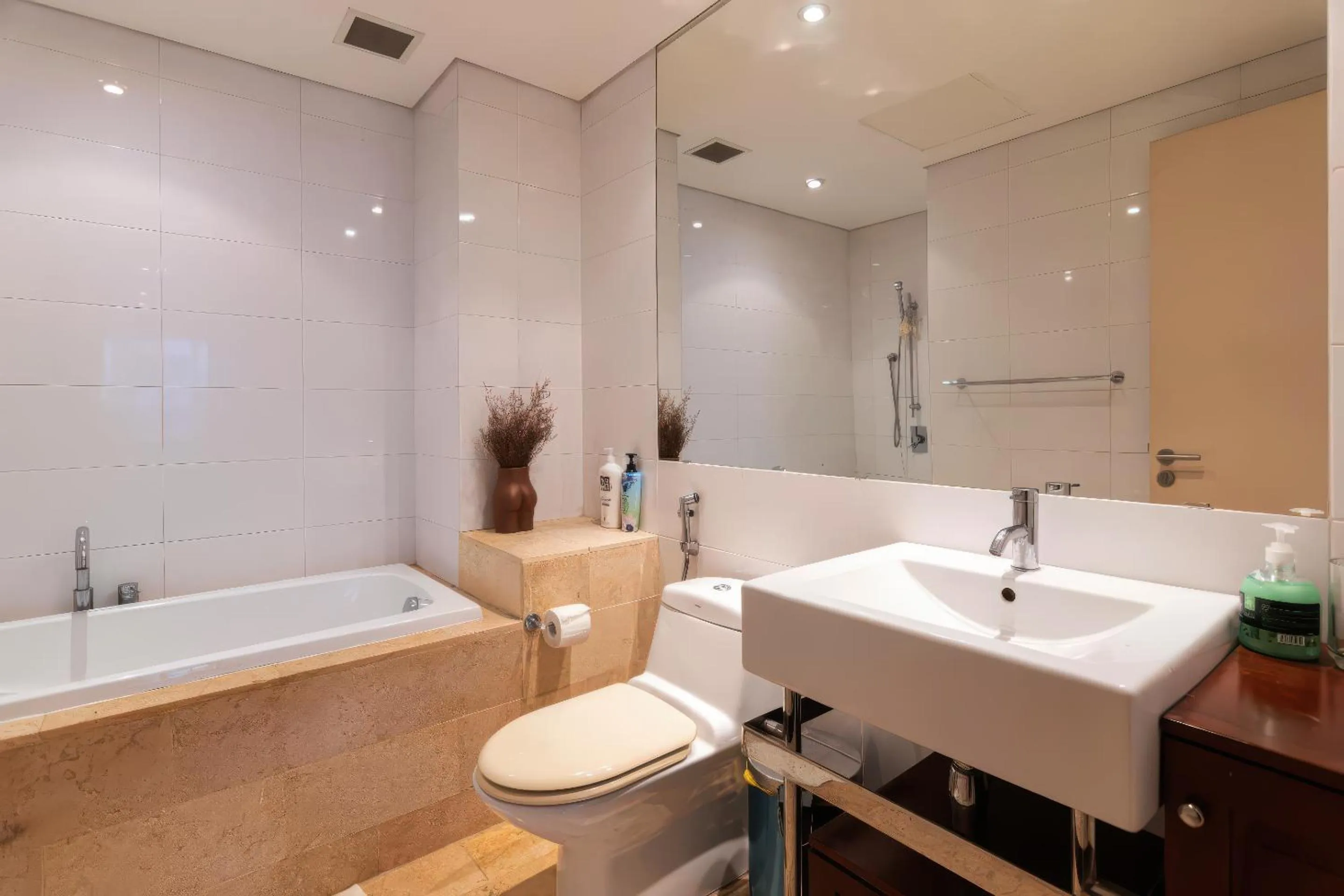 Bathroom in Avalon Saigon District 1 - Independence Palace