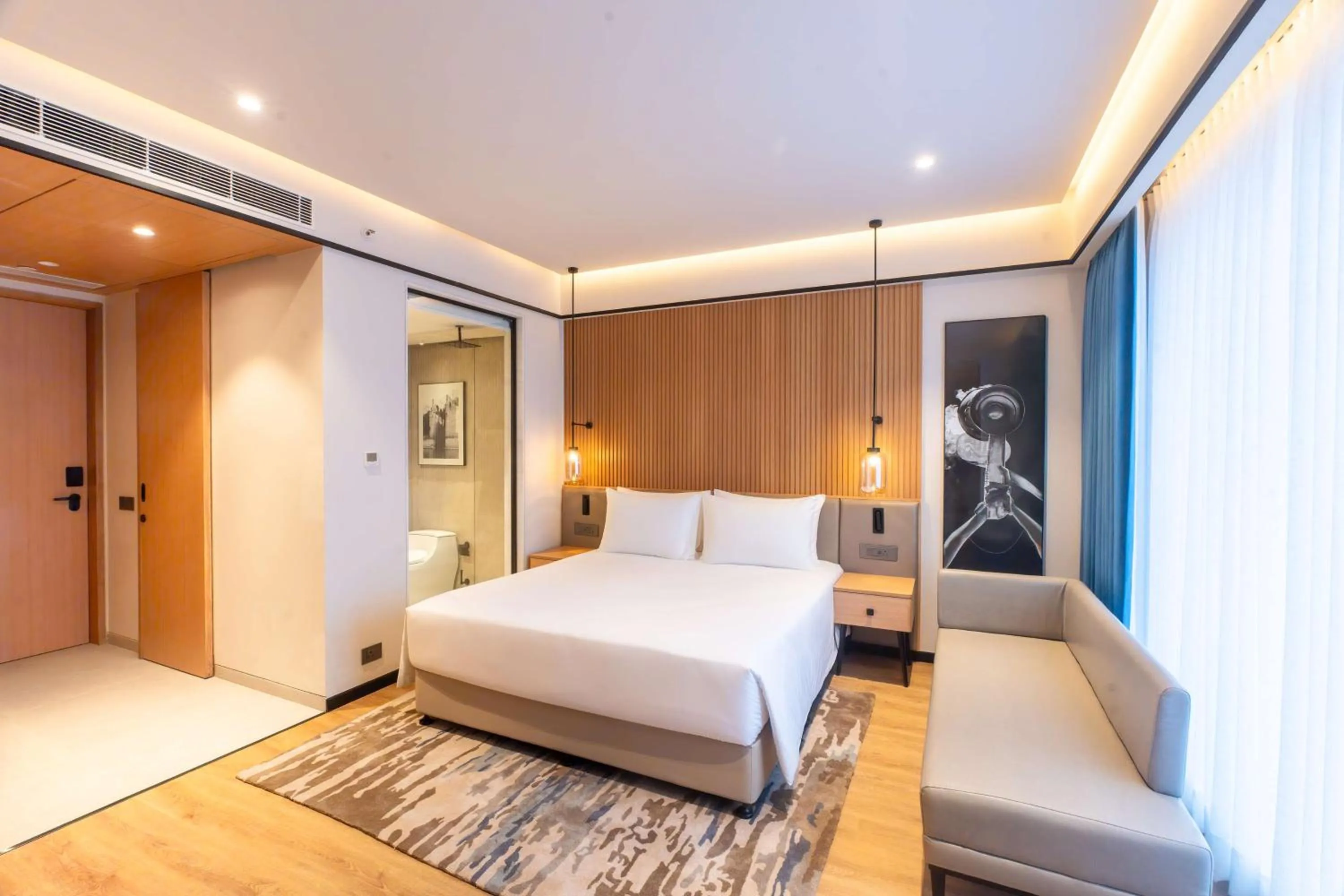 Bed in Radisson Hotel Prayagraj