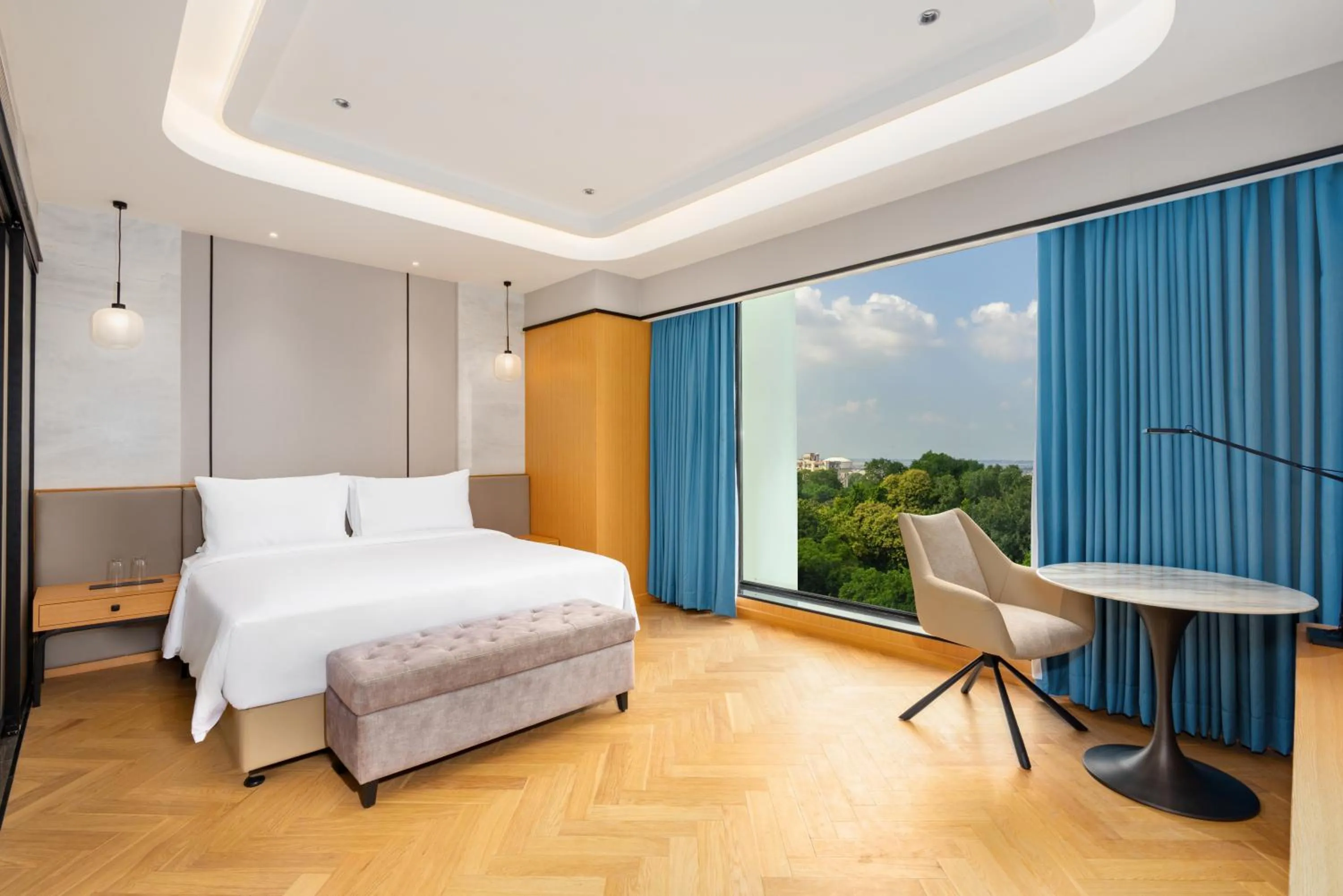 Bedroom, Bed in Radisson Hotel Prayagraj