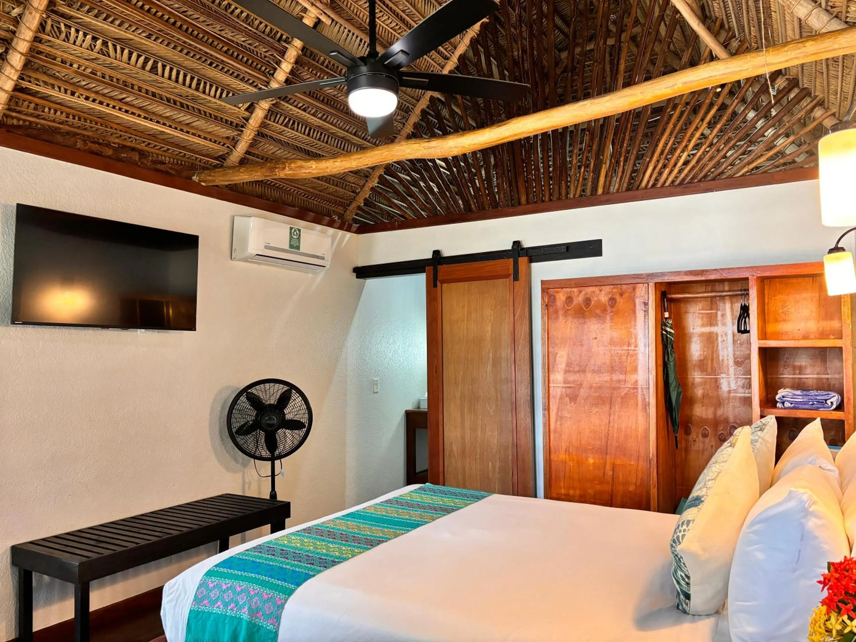 Bed in Azure Del Mar