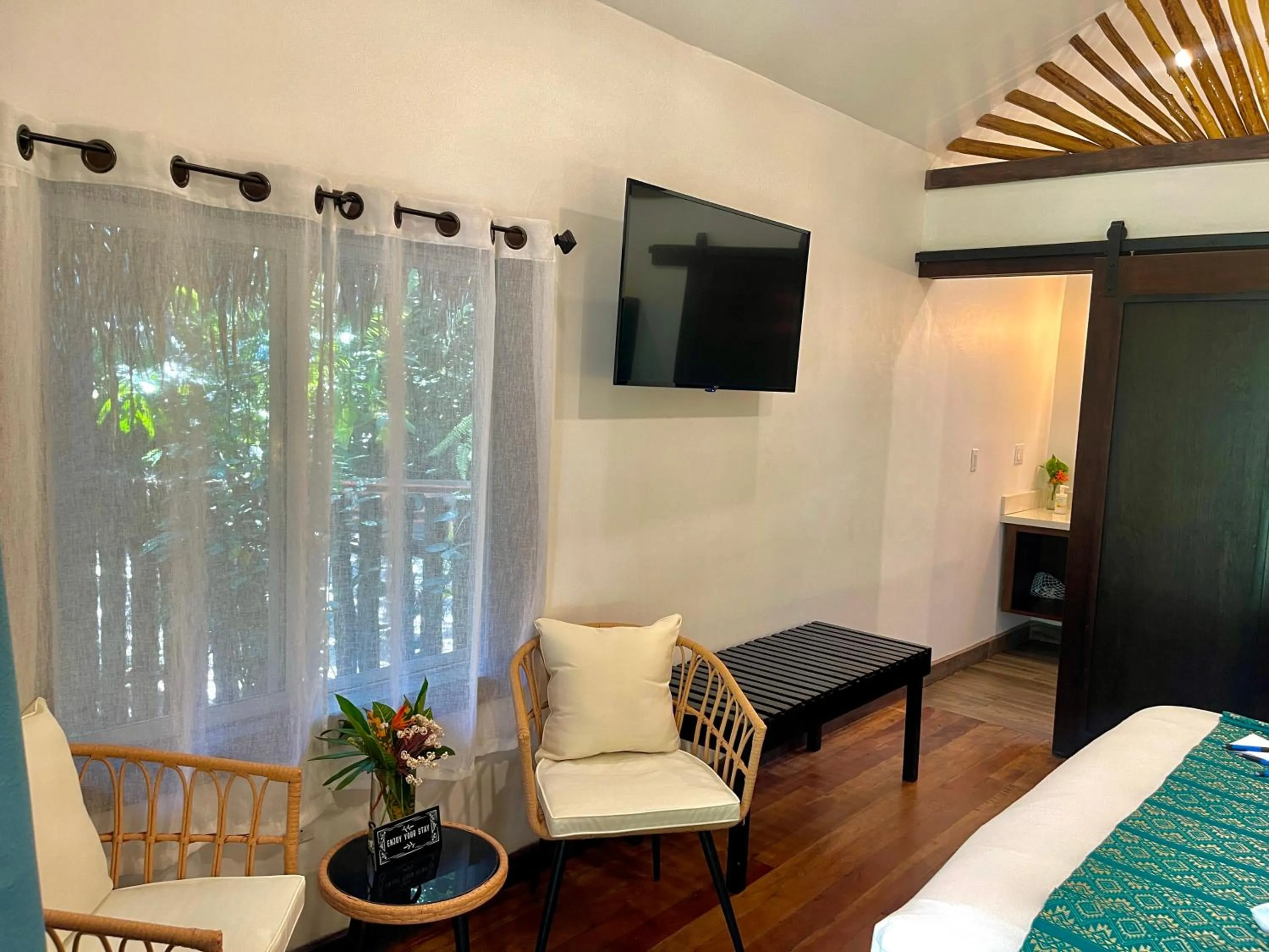 Bed in Azure Del Mar