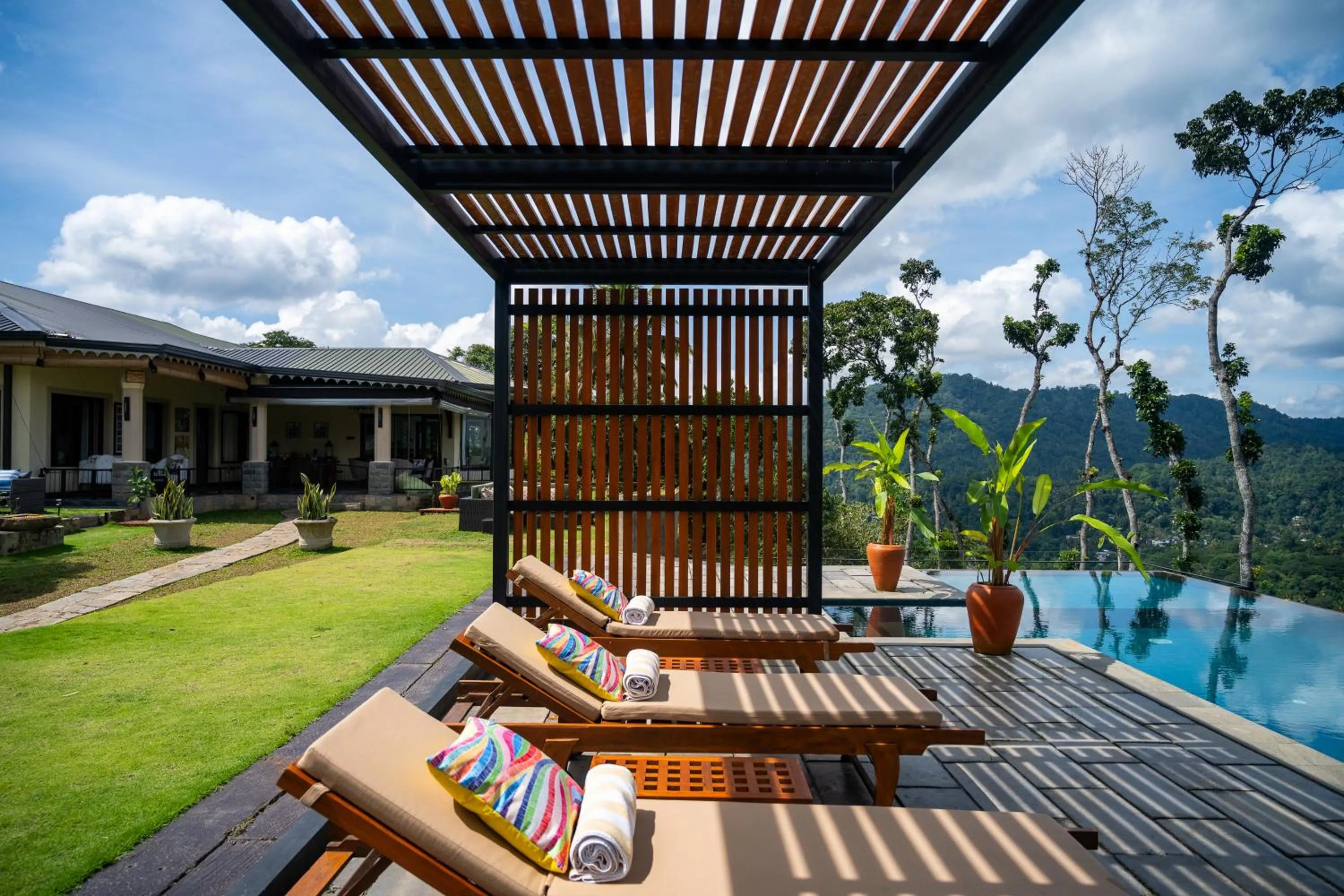 Property building in Riverdale Bungalow - Film Location For 'Bridge On The River Kwai'