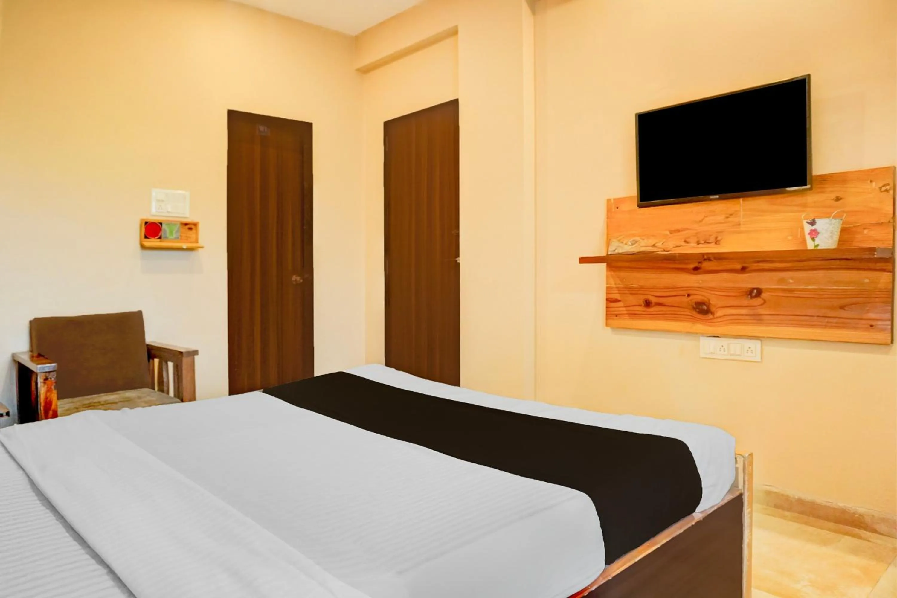 Bedroom, Bed in Super Collection O Khatri Park Formerly Aum Villa