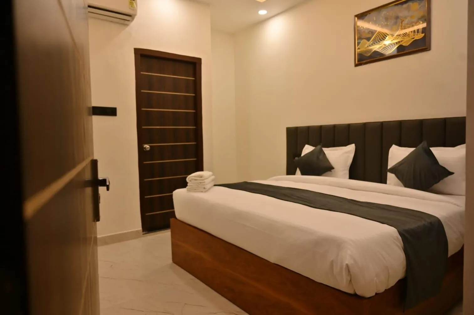 Bed in THE GOVIND PALACE