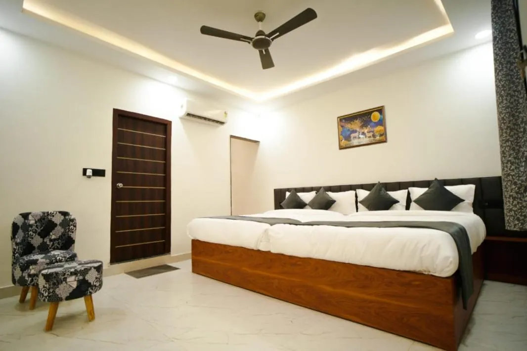 Bed in THE GOVIND PALACE