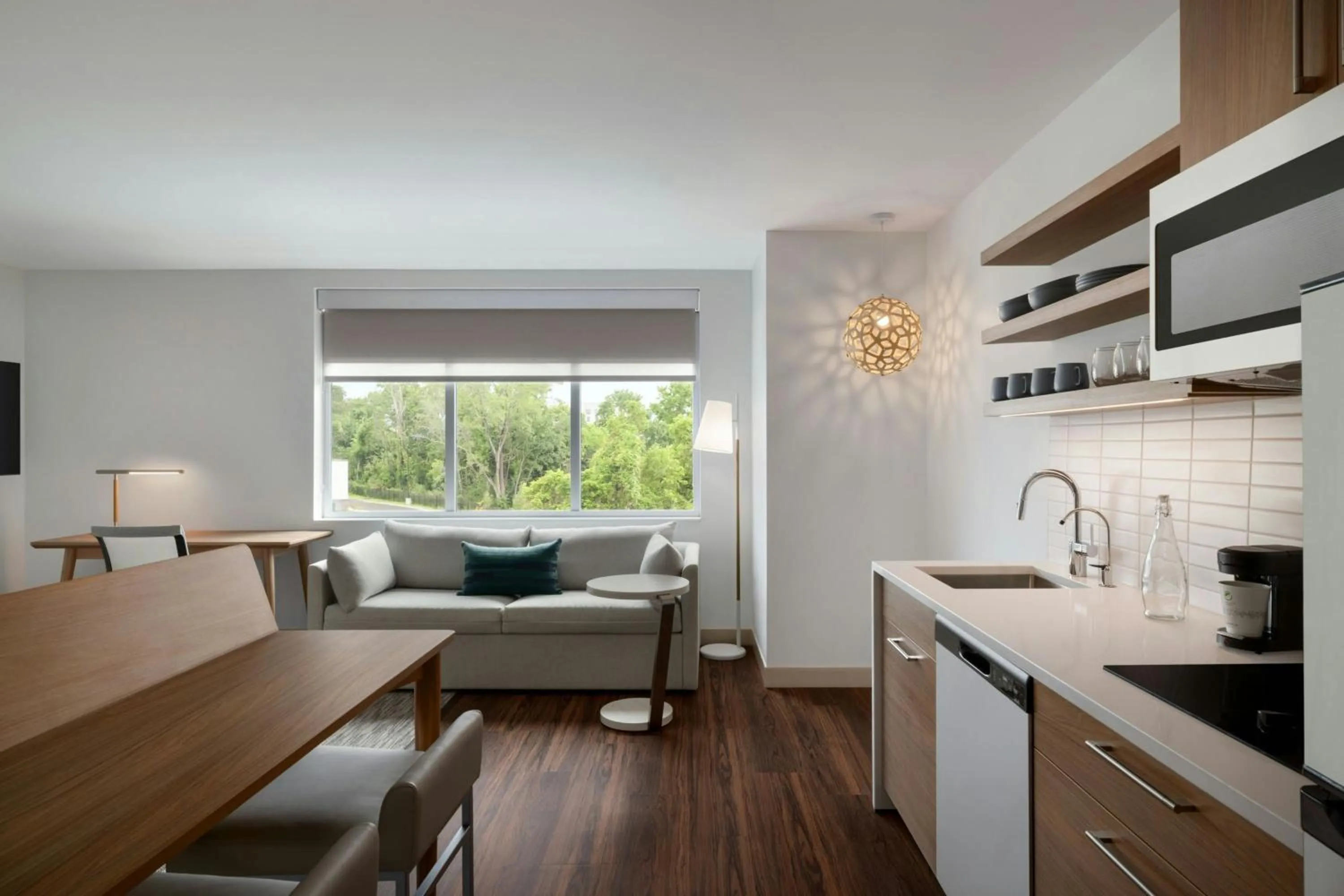 Photo of the whole room in Element Charleston Airport