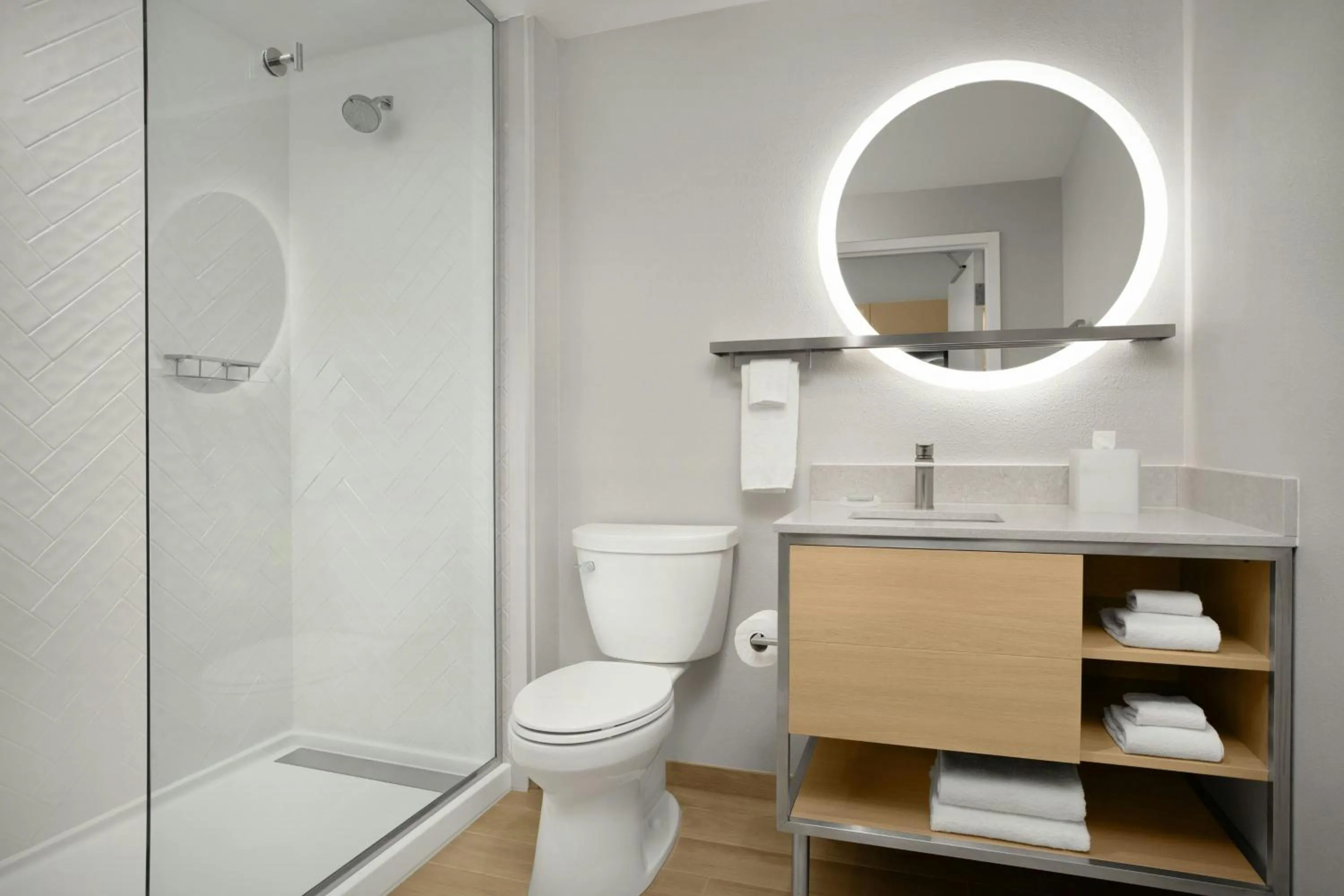 Bathroom in TownePlace Suites by Marriott Jacksonville Mayport