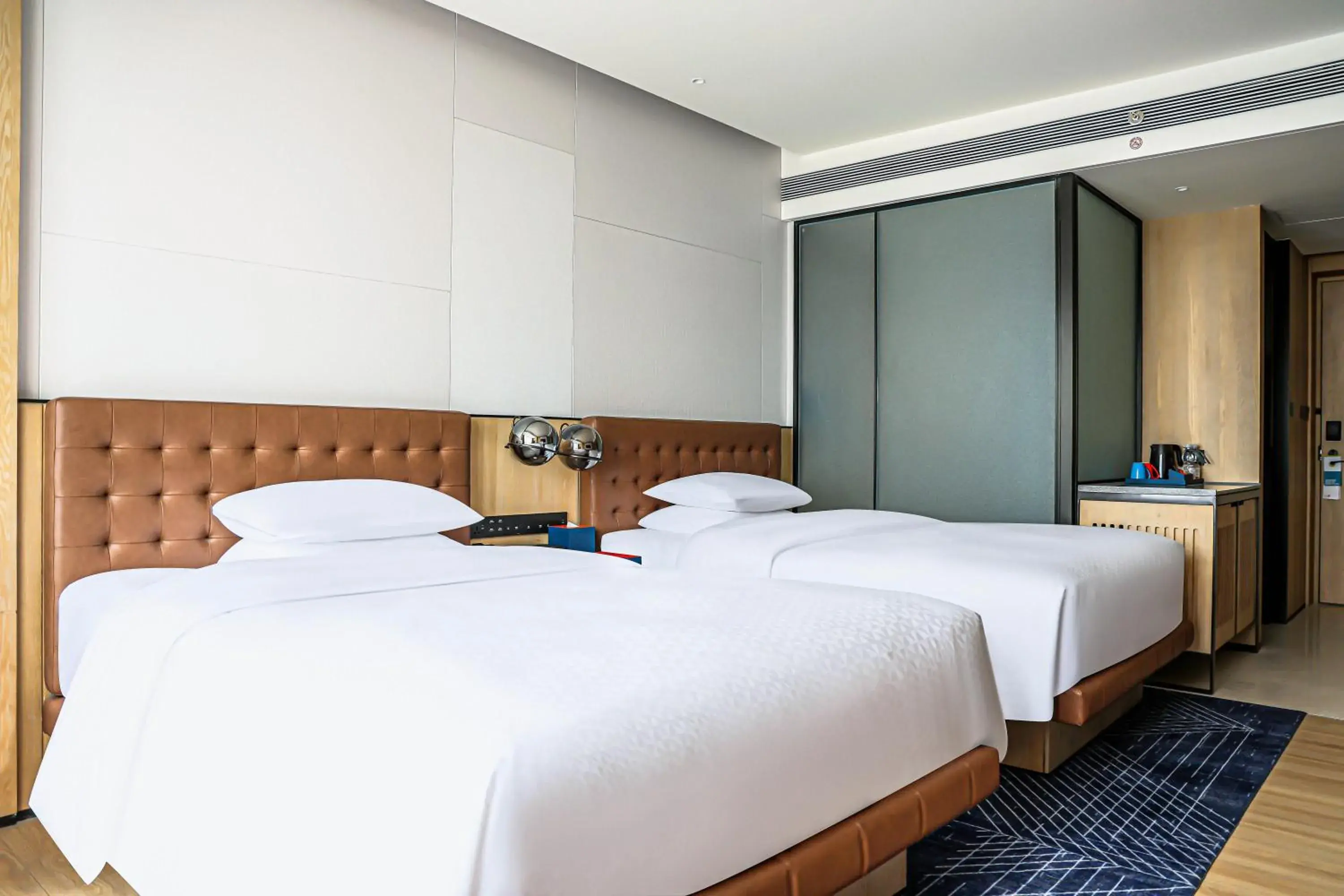 Superior Twin Room in Four Points by Sheraton Shenzhen, Guangming Superior Twin Room in Four Points by Sheraton Shenzhen, Guangming