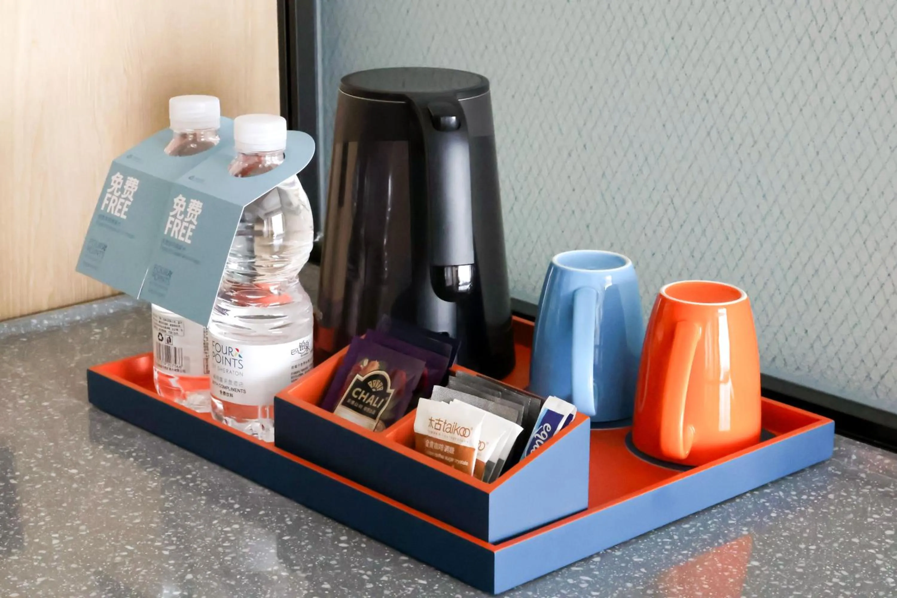 Bedroom in Four Points by Sheraton Shenzhen, Guangming