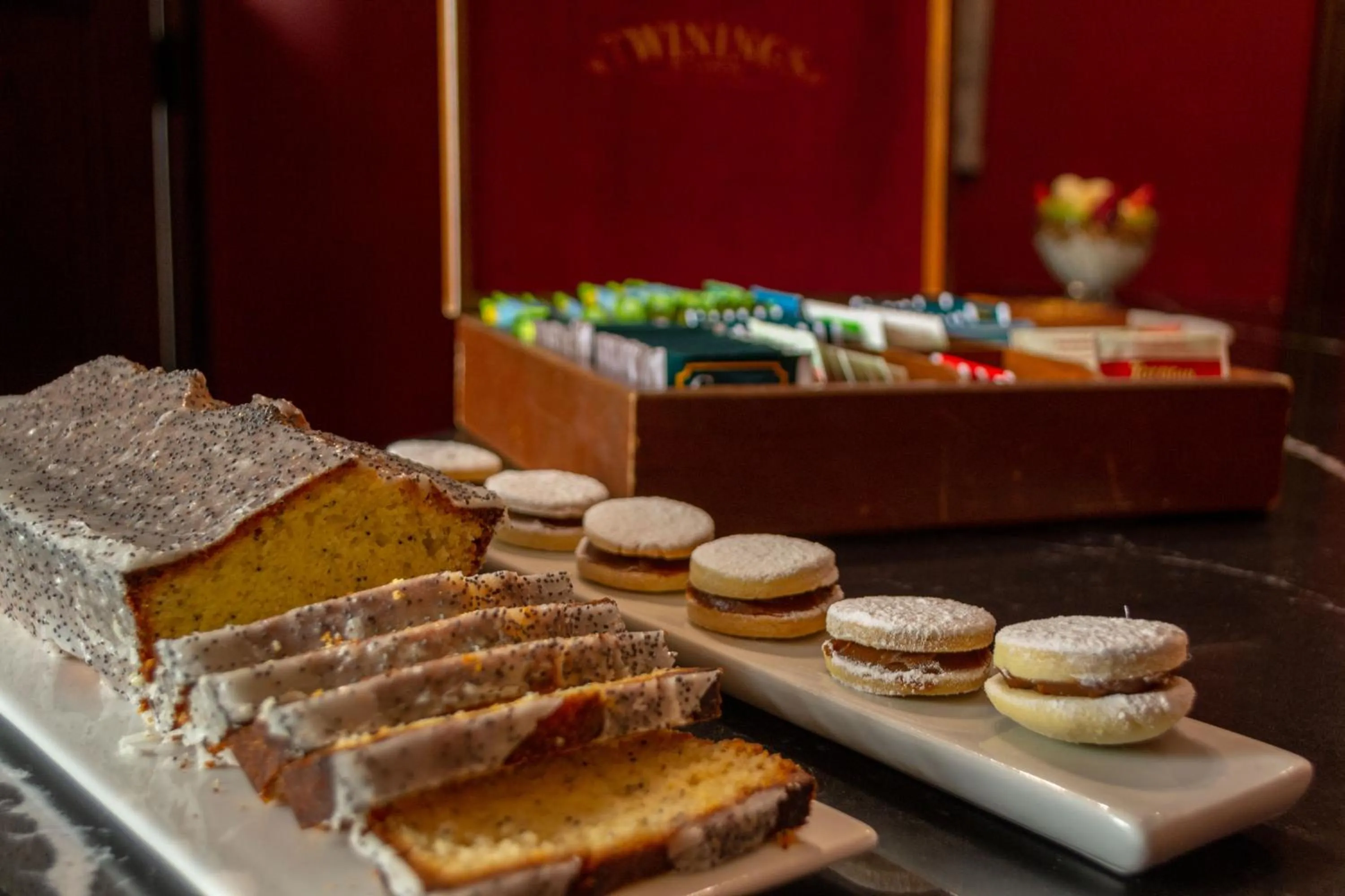 Food and drinks in Miravida Soho Hotel & Wine Bar