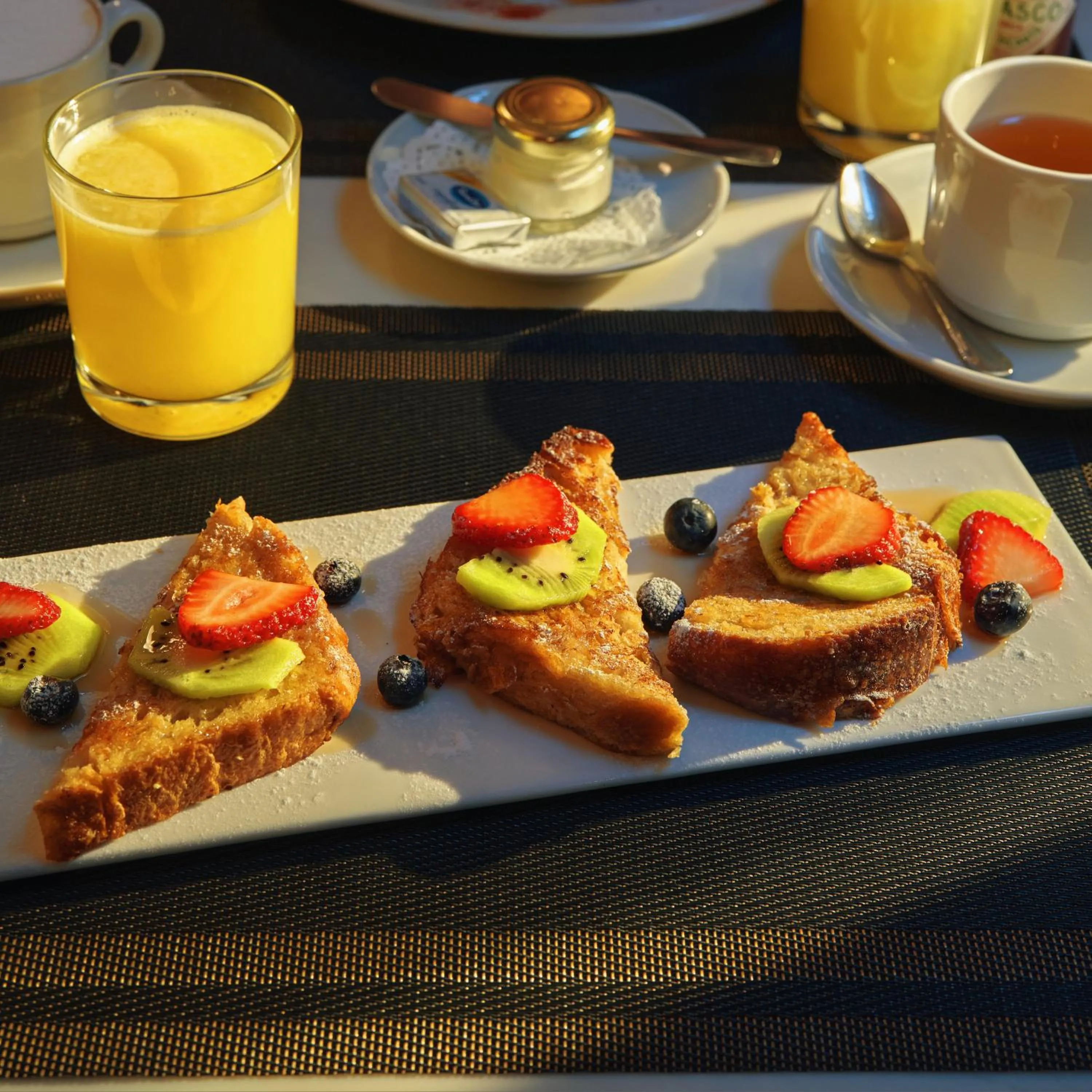 Breakfast in Miravida Soho Hotel & Wine Bar