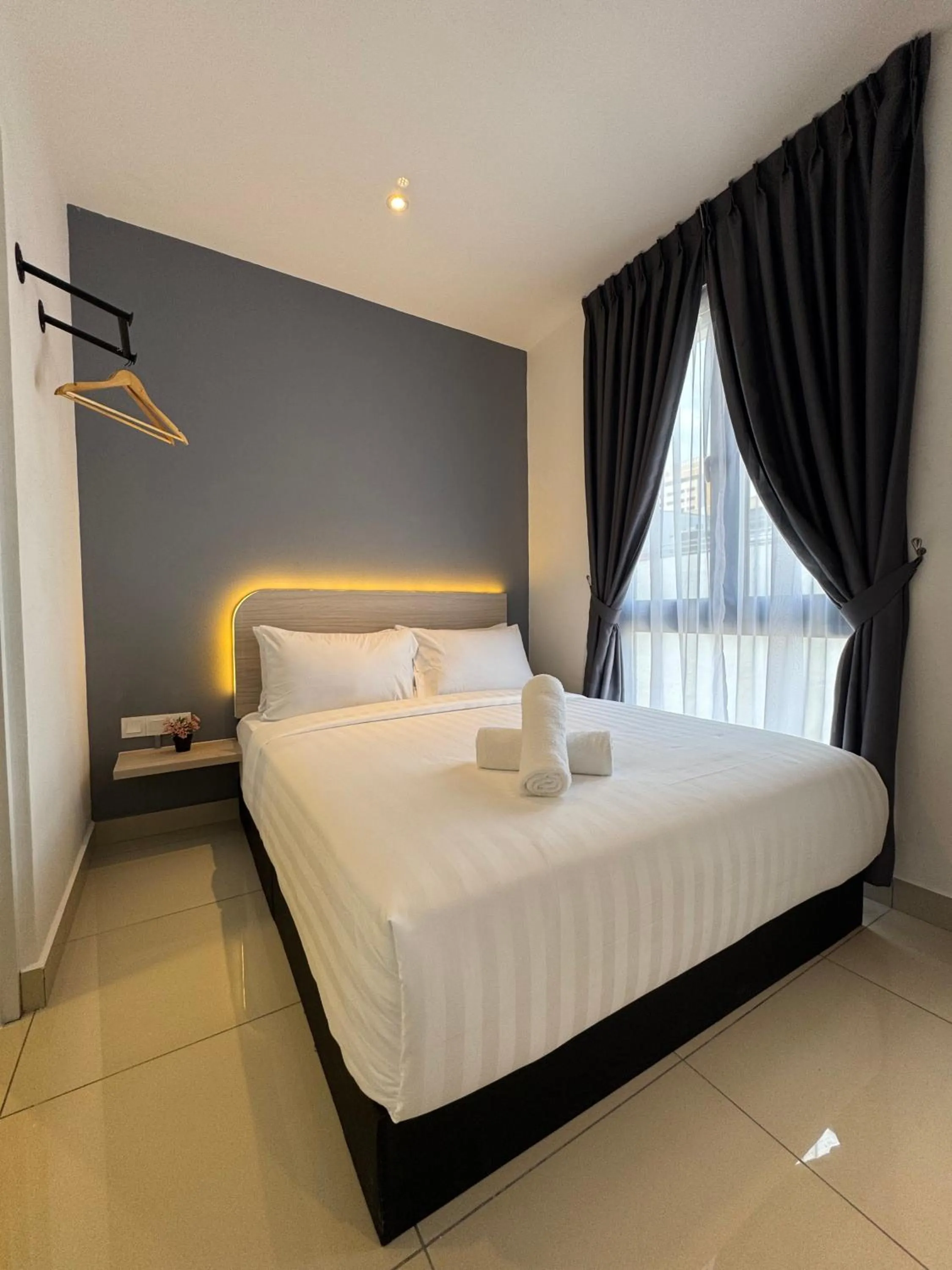 Bed in Maca Hotel by Sky Hive