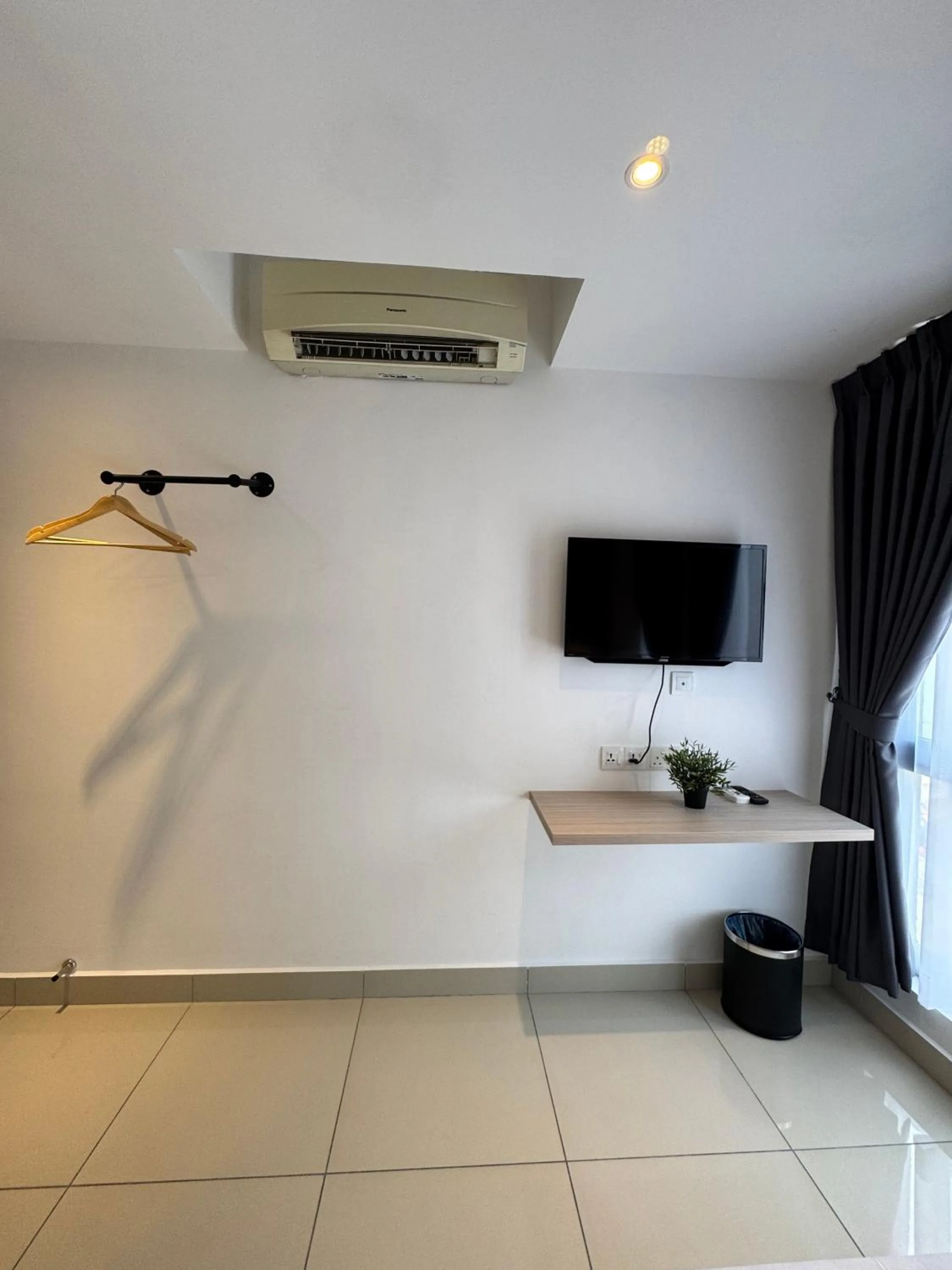 air conditioner in Maca Hotel by Sky Hive
