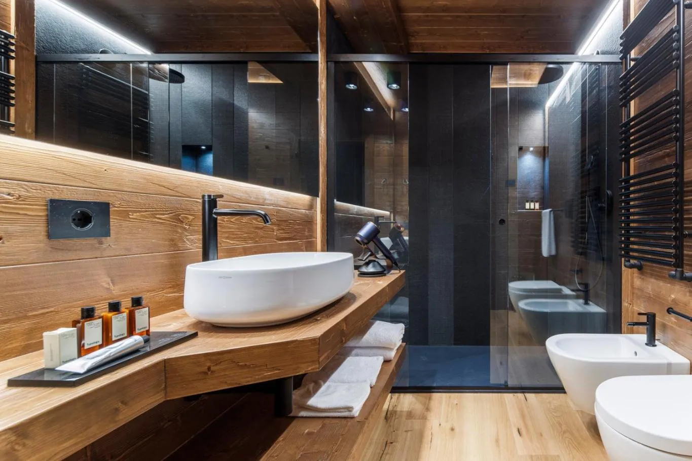 Shower in Casa Guargnè