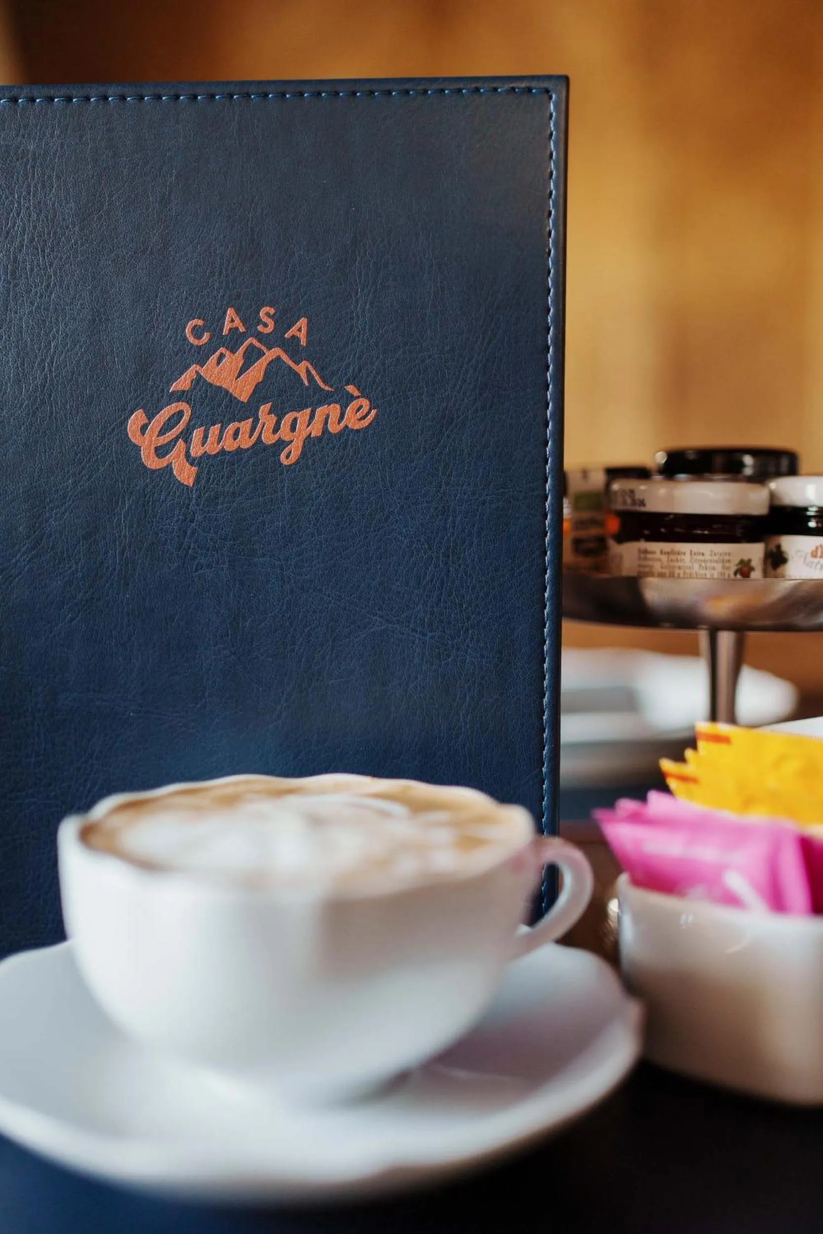 Restaurant/places to eat in Casa Guargnè