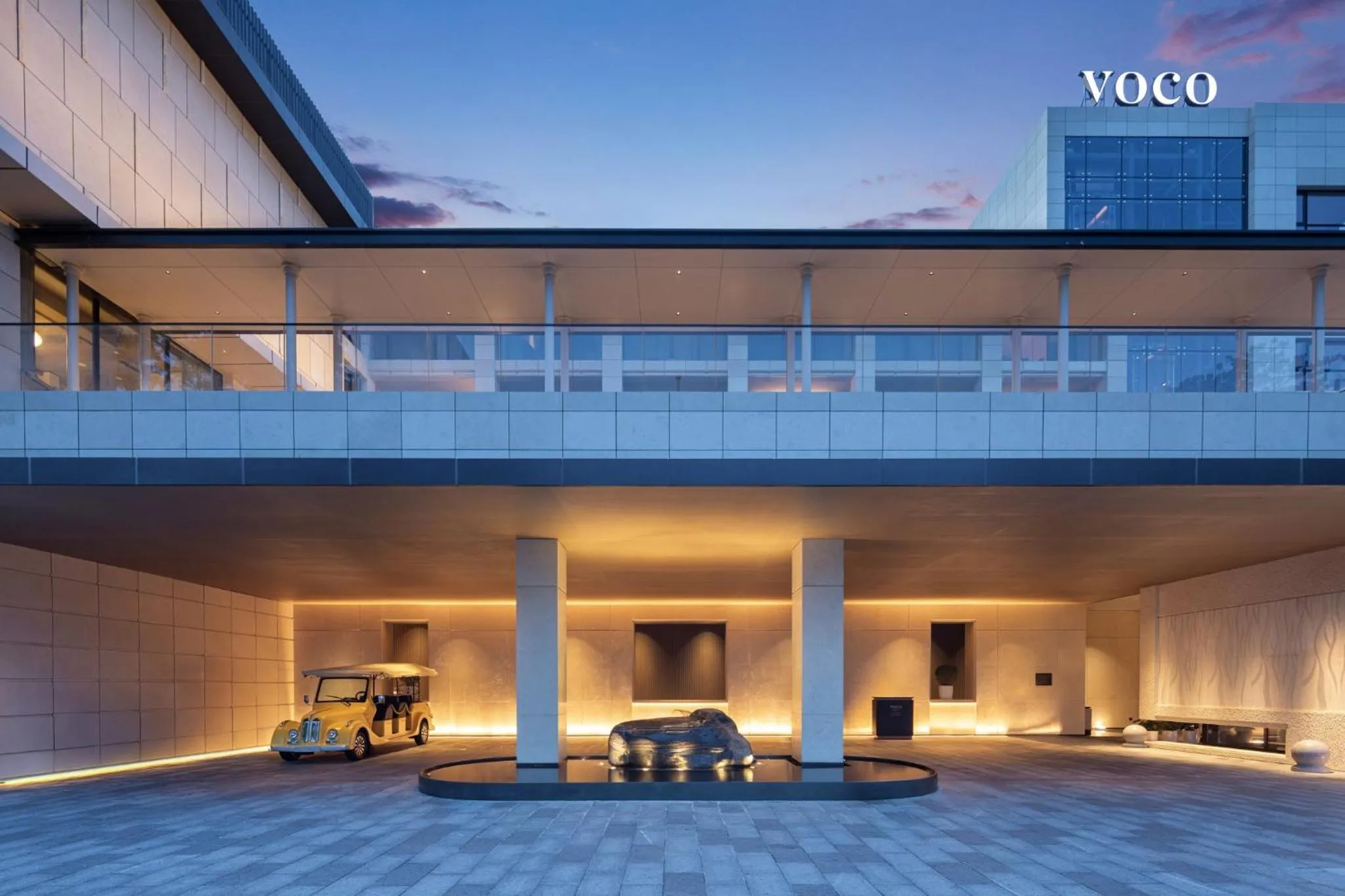 Property building in voco Sanya Dadonghai by IHG