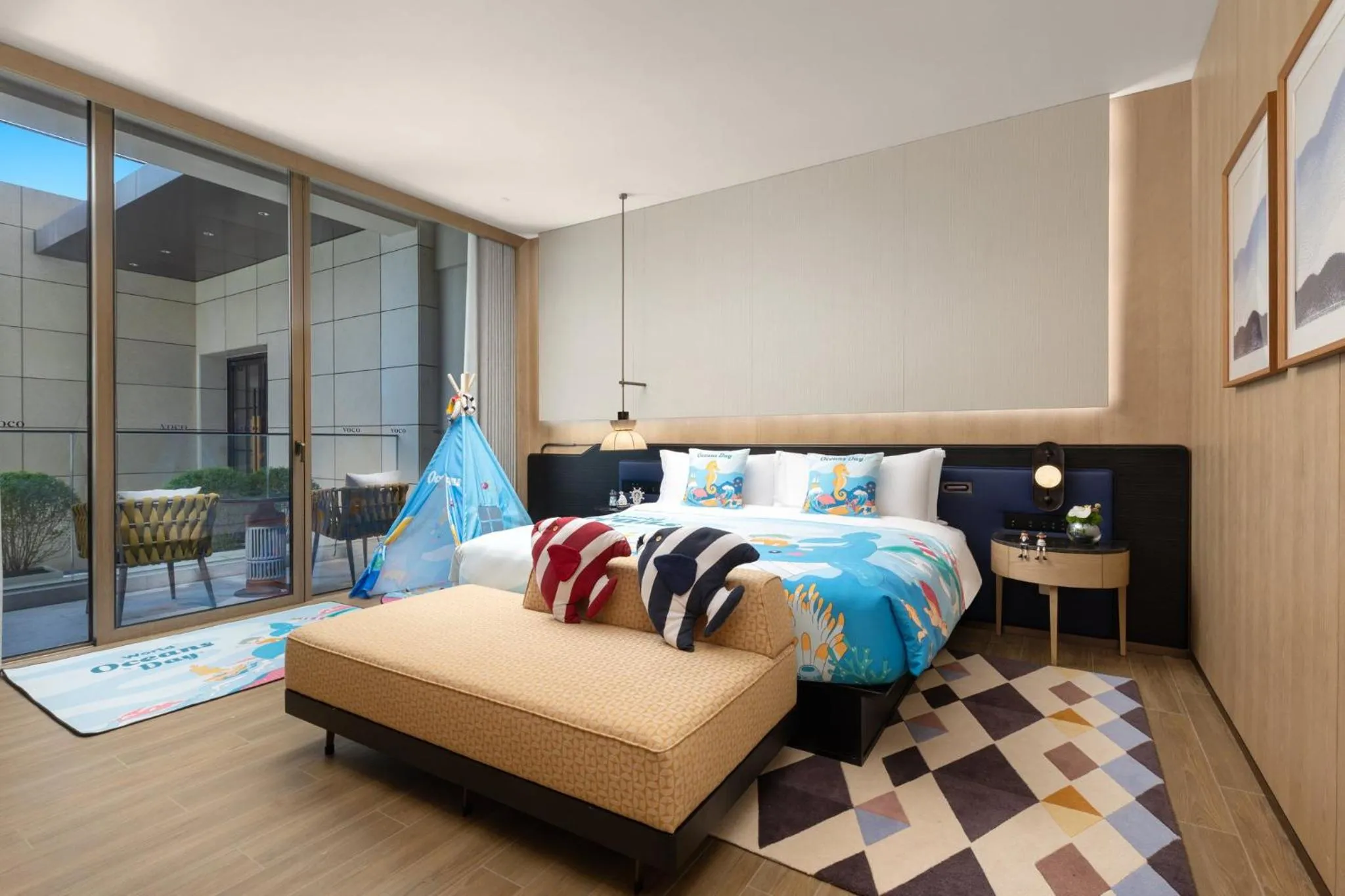 Photo of the whole room, Bed in voco Sanya Dadonghai by IHG