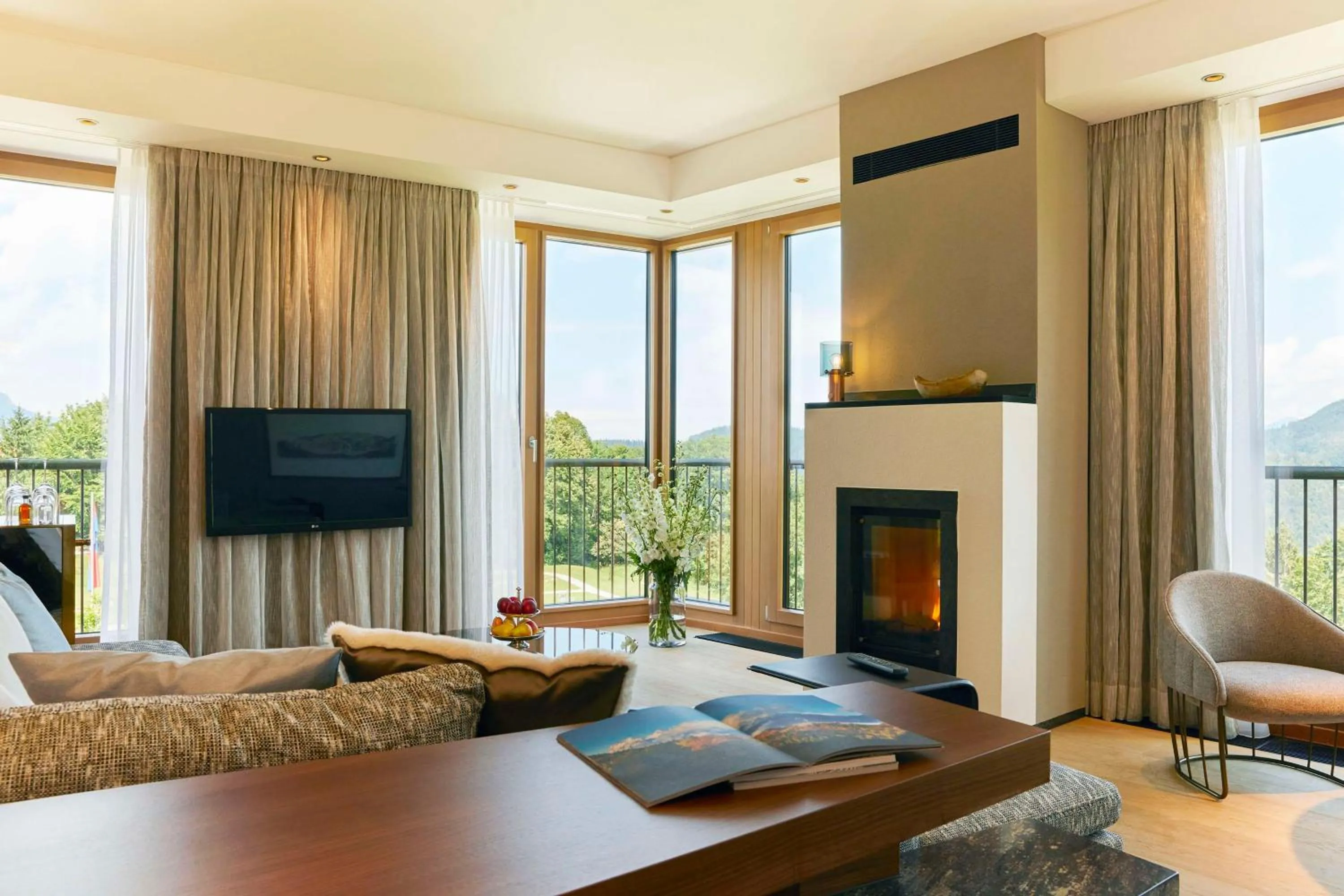 TV and multimedia in Kempinski Hotel Berchtesgaden