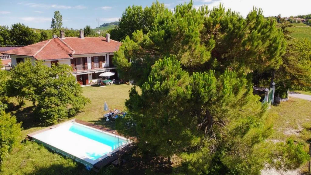 Swimming pool in Cascina Torello