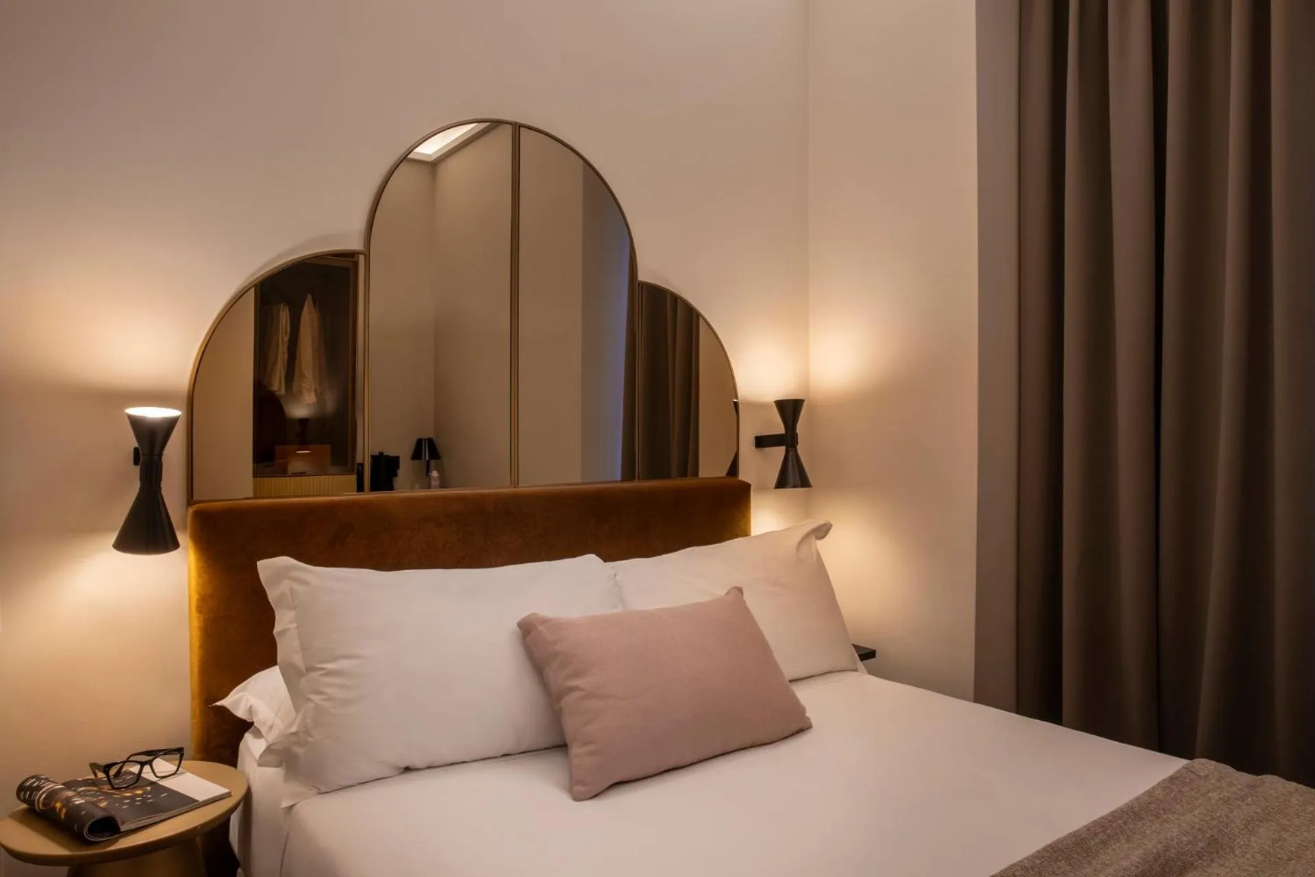 Bed in Palazzo Buenos Aires