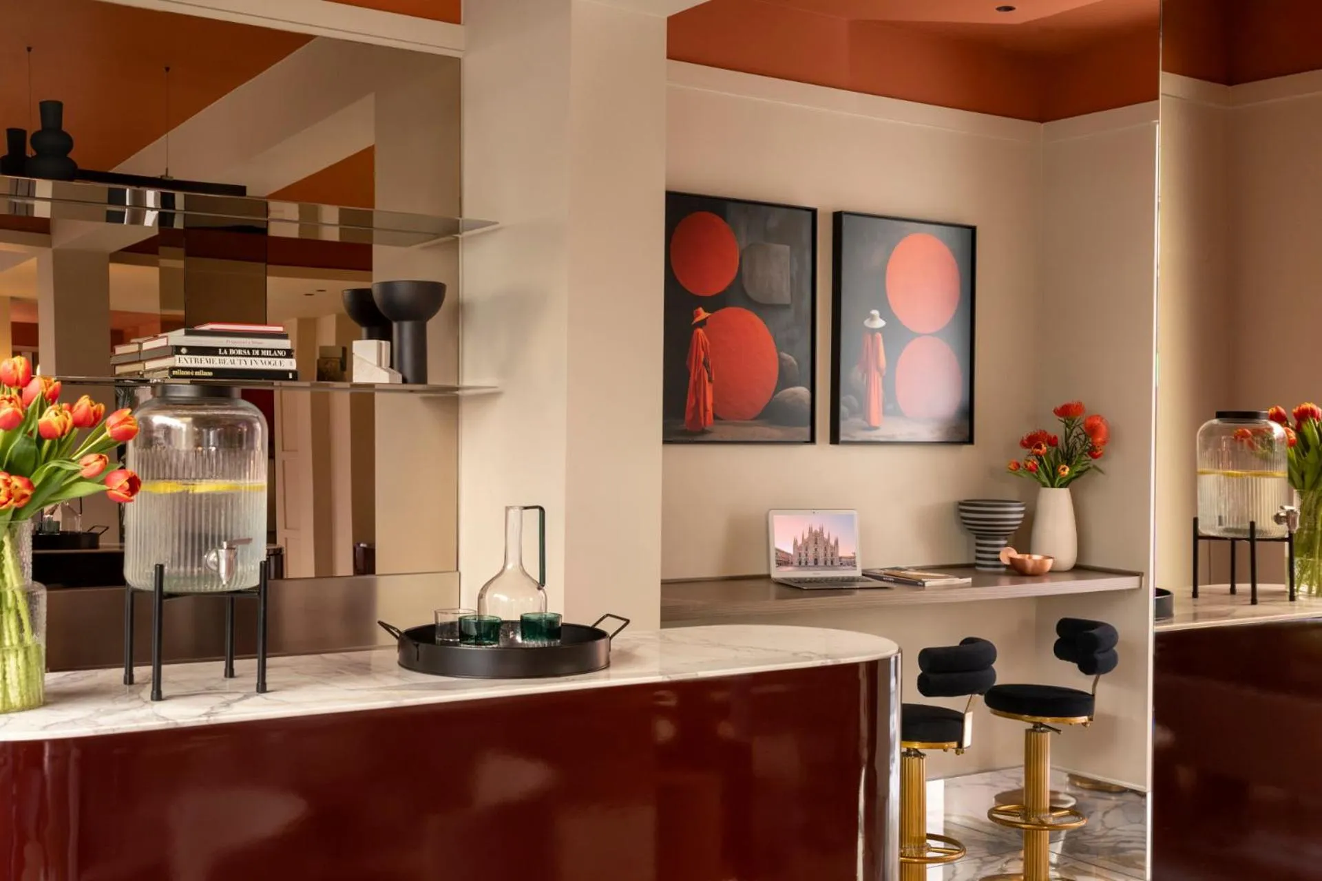 Seating area in Palazzo Buenos Aires