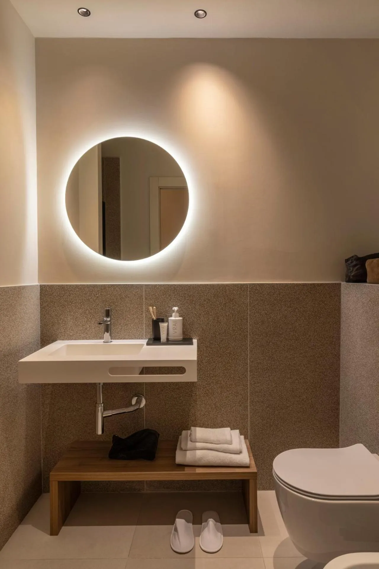 Shower in Palazzo Buenos Aires