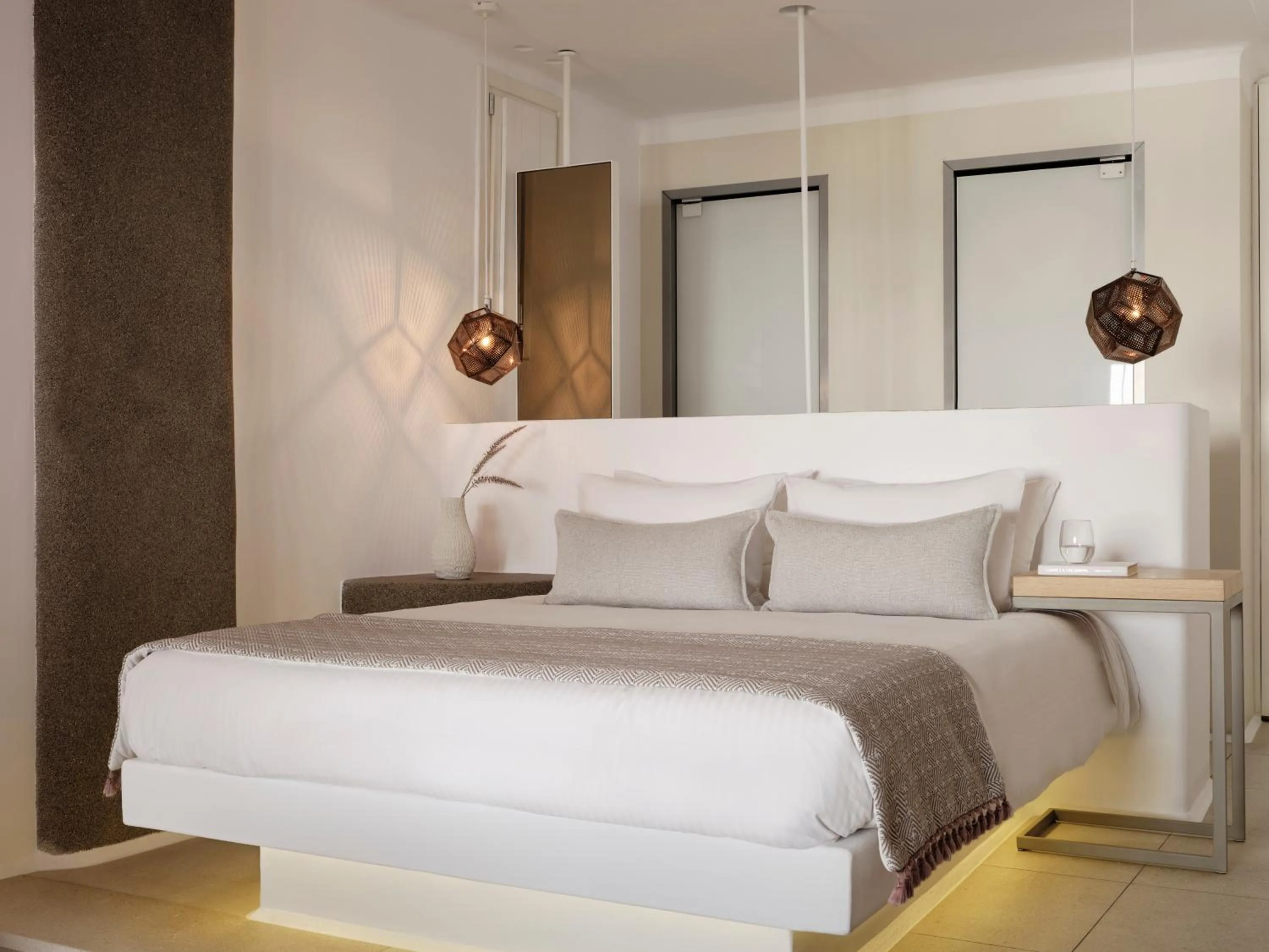 Bedroom, Bed in Mykonos No5 Luxury Suites & Villas