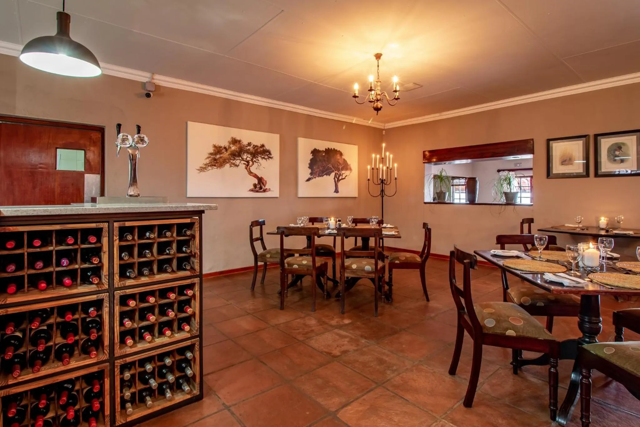 Restaurant/places to eat in Misty Mountain