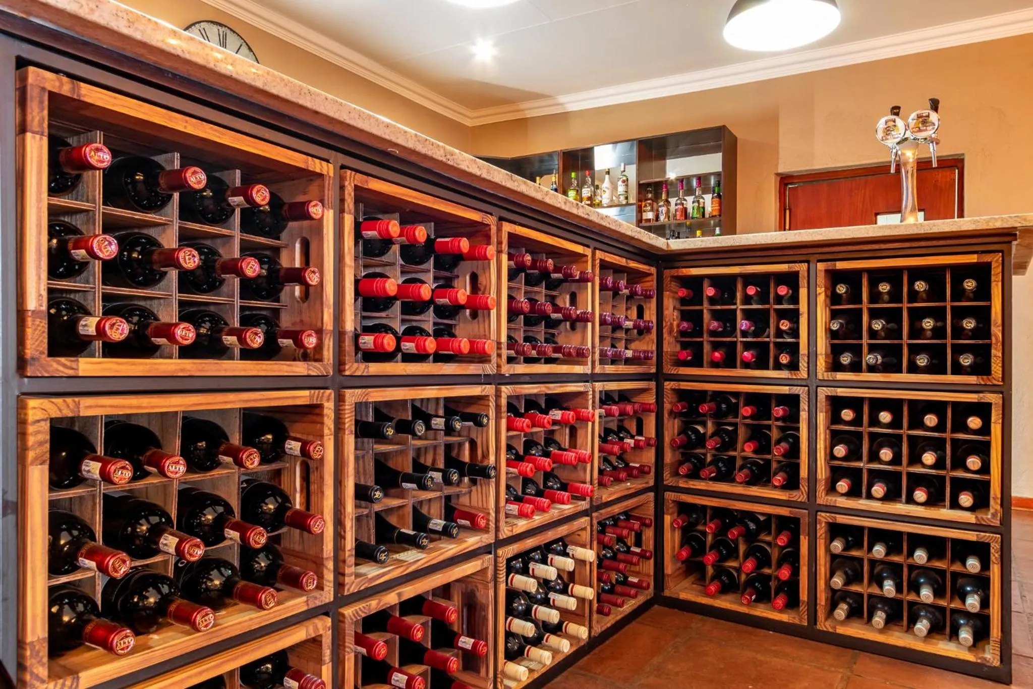 Restaurant/places to eat in Misty Mountain