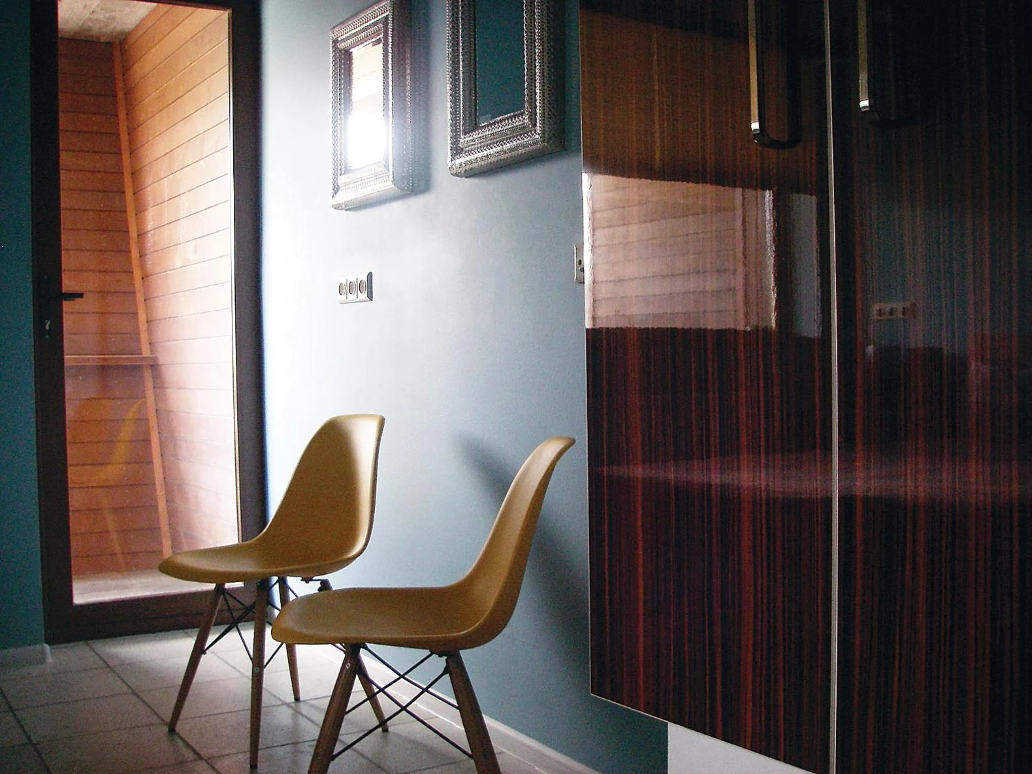 Communal lounge/ TV room in Tsar Bani Spa Resort