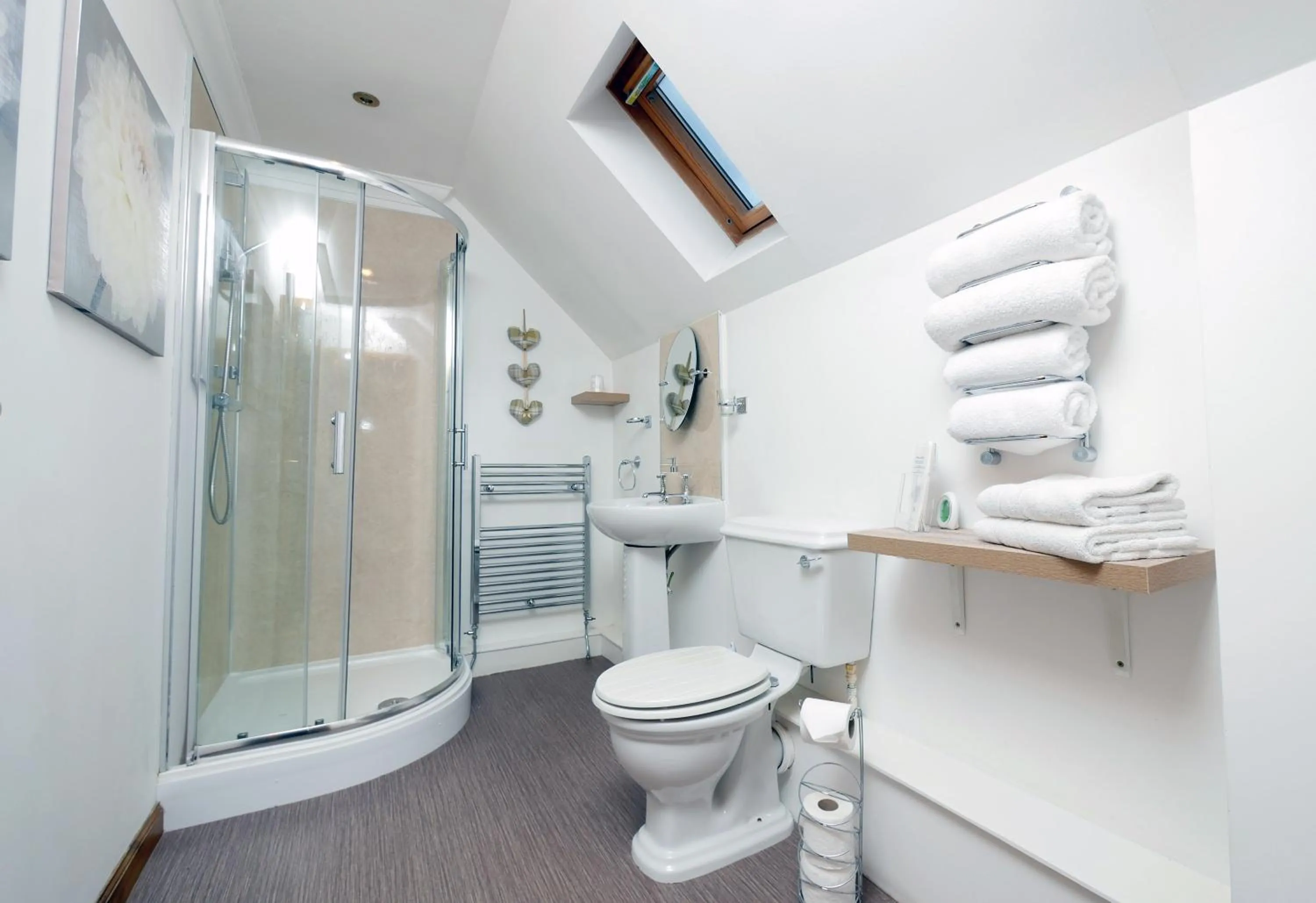 Bathroom in Culliss House B&B