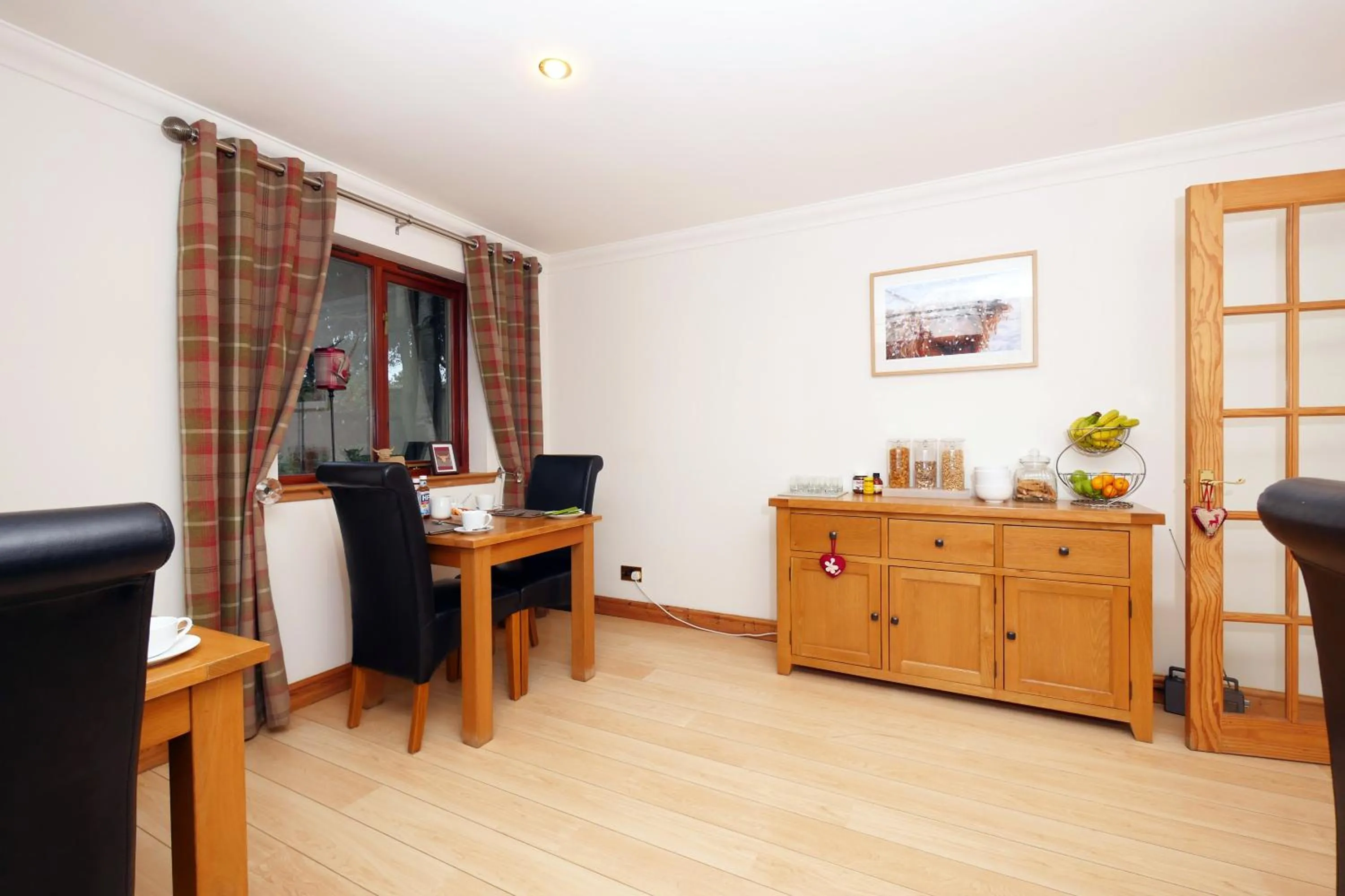 Seating area in Culliss House B&B