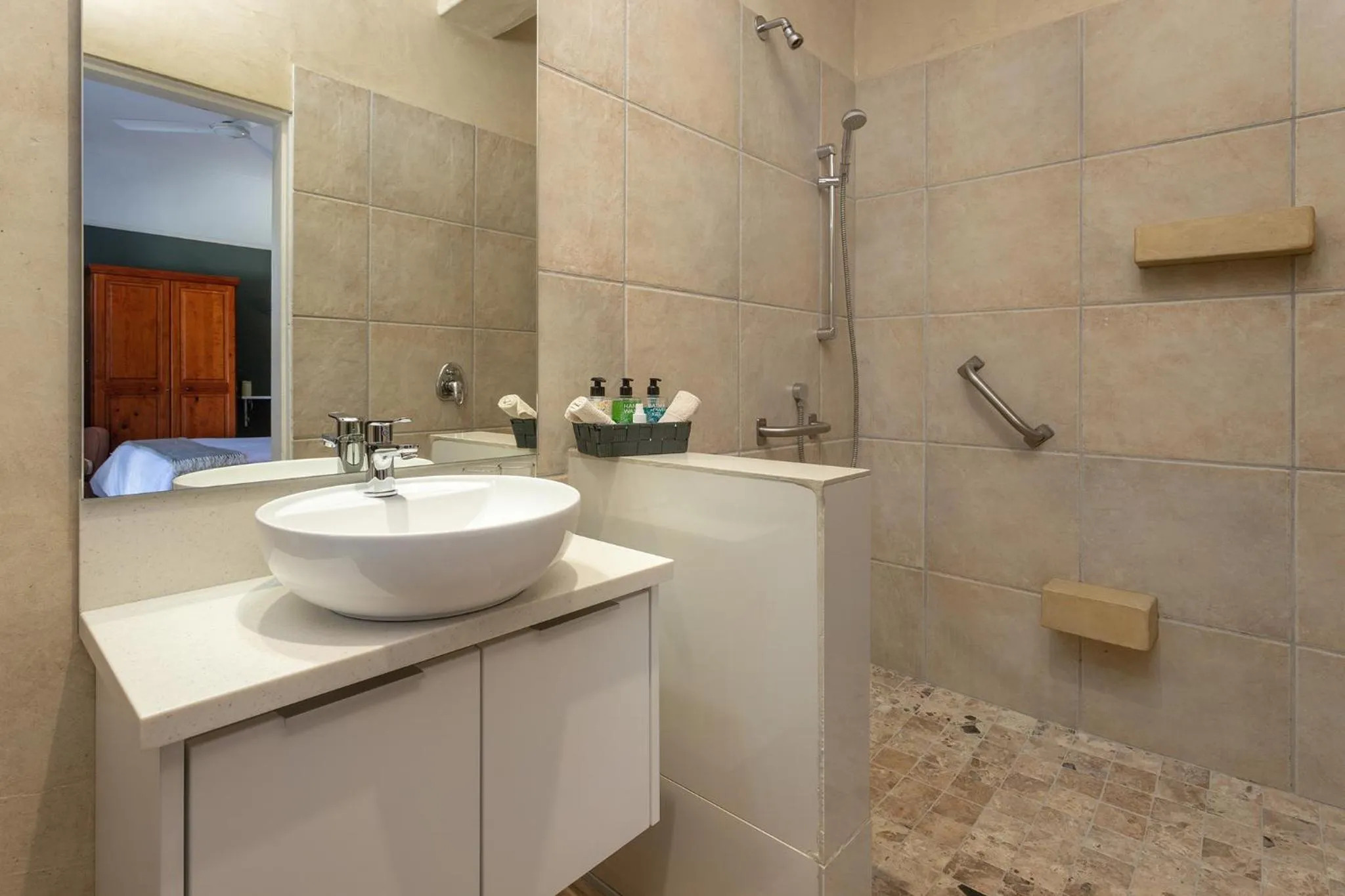 Bathroom in Walker Bay Manor Mansion PTY