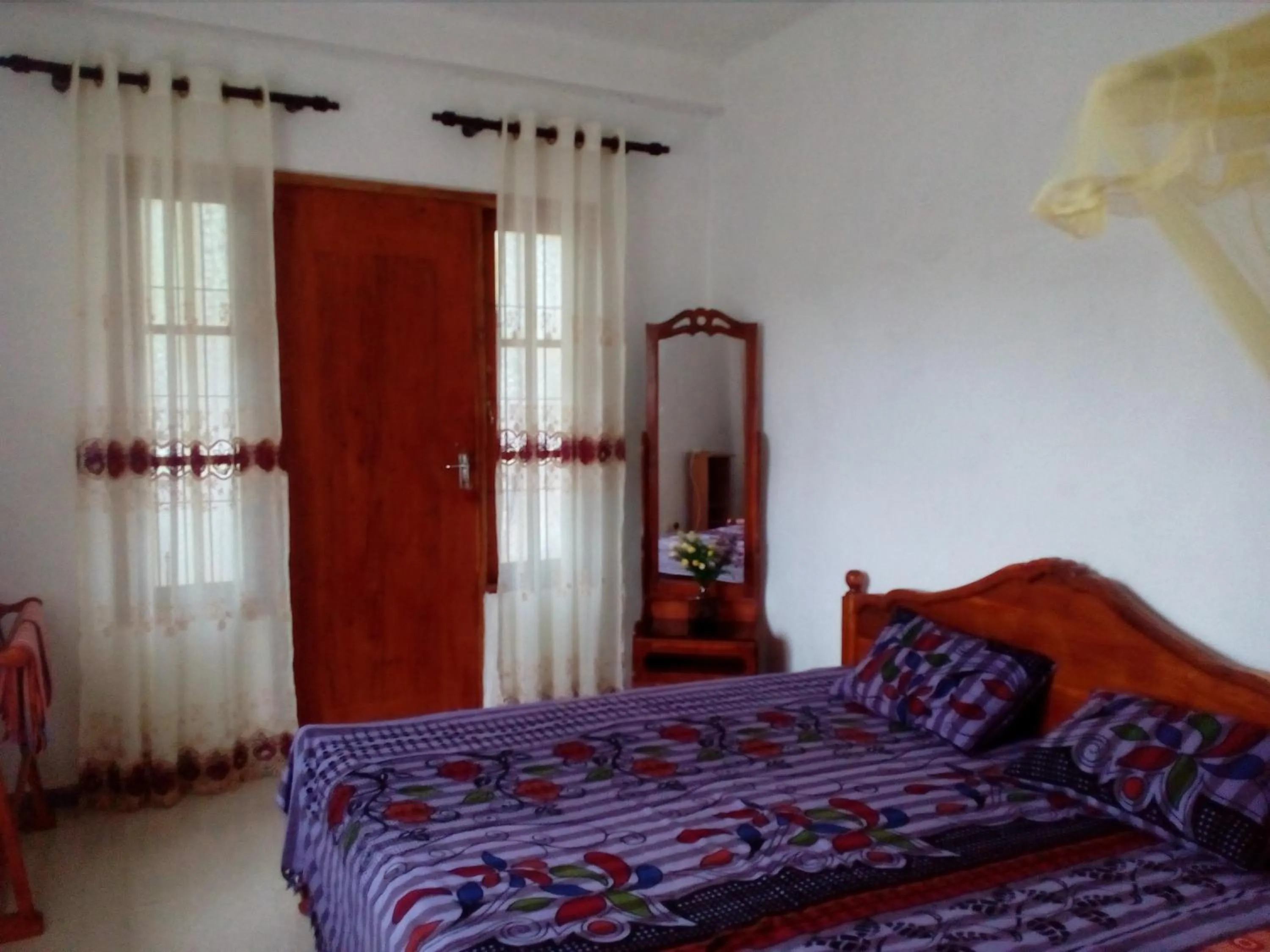 Bed in House Of Esanya