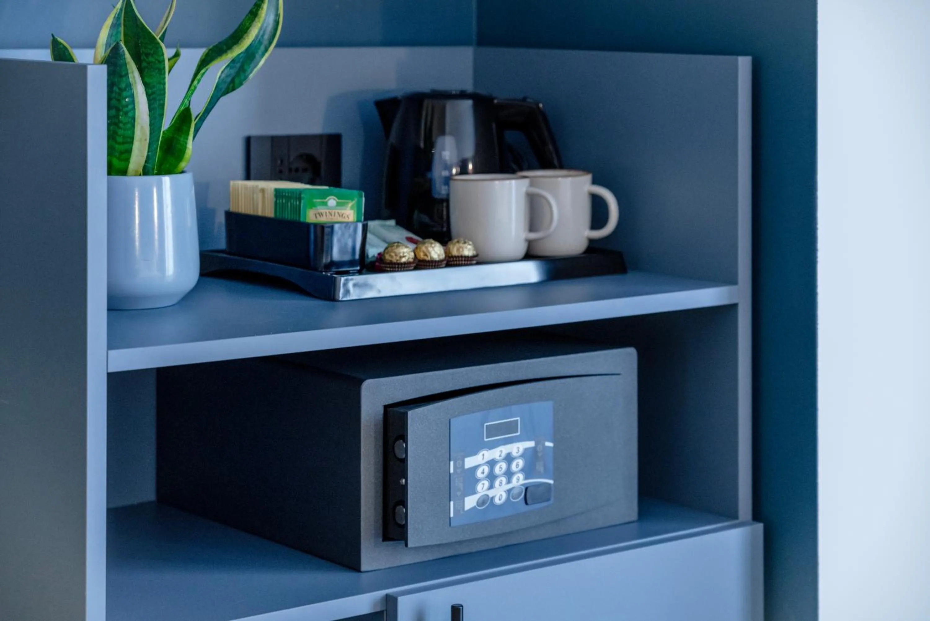 safe in BISCARDI Hotel