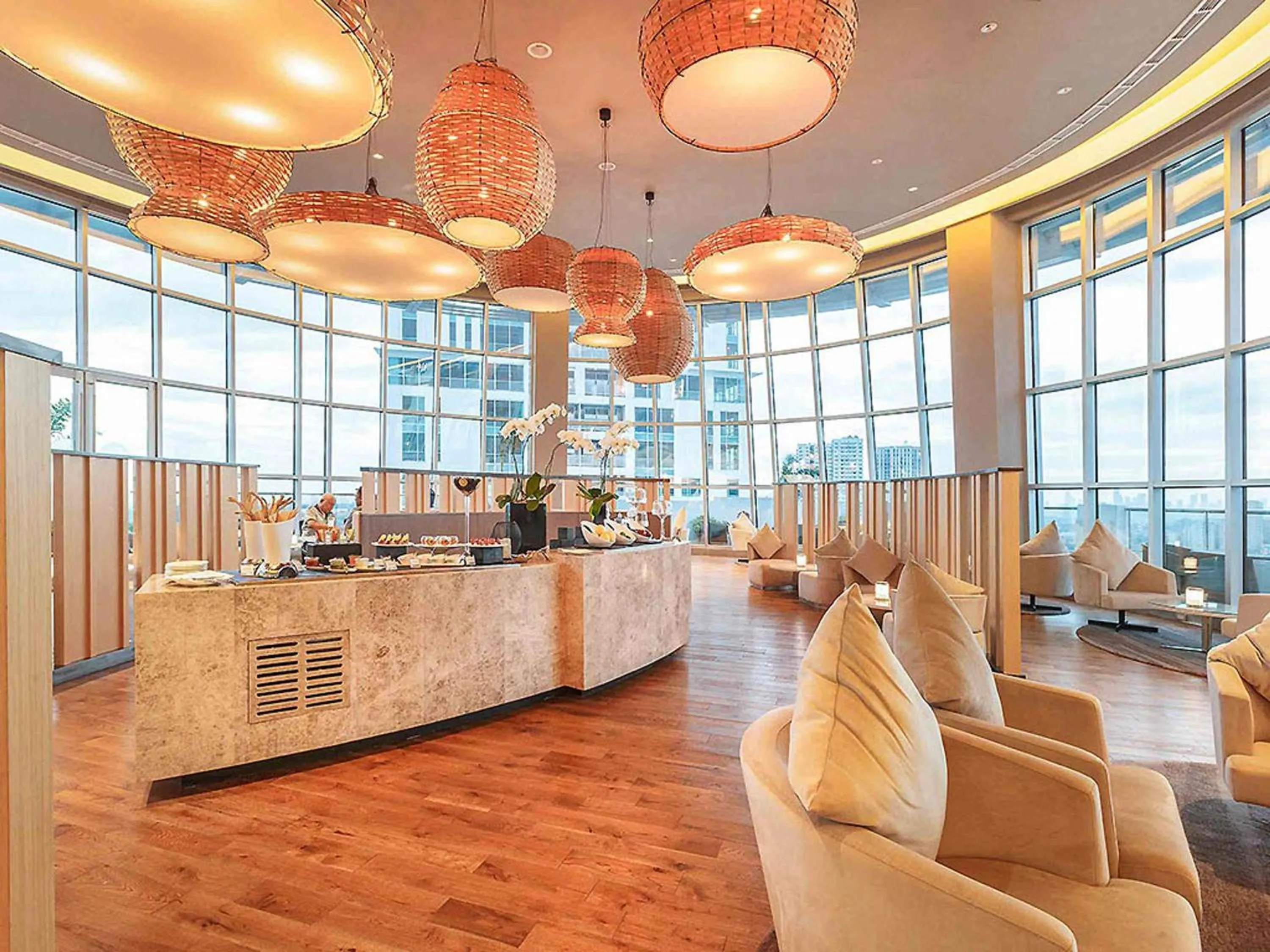 Restaurant/places to eat in Novotel Manila Araneta City Hotel