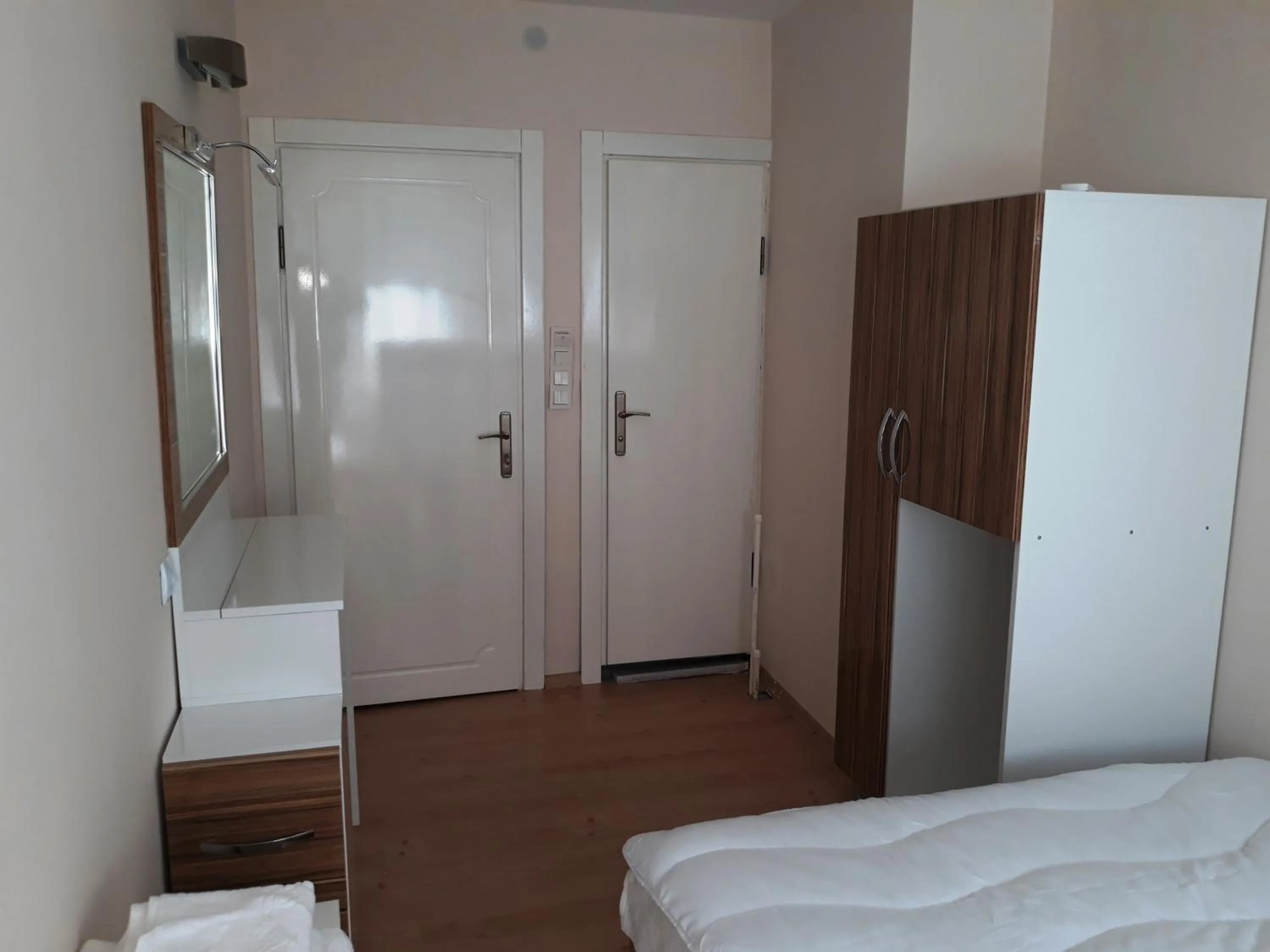 Bedroom, Bed in Dilmac Hotel