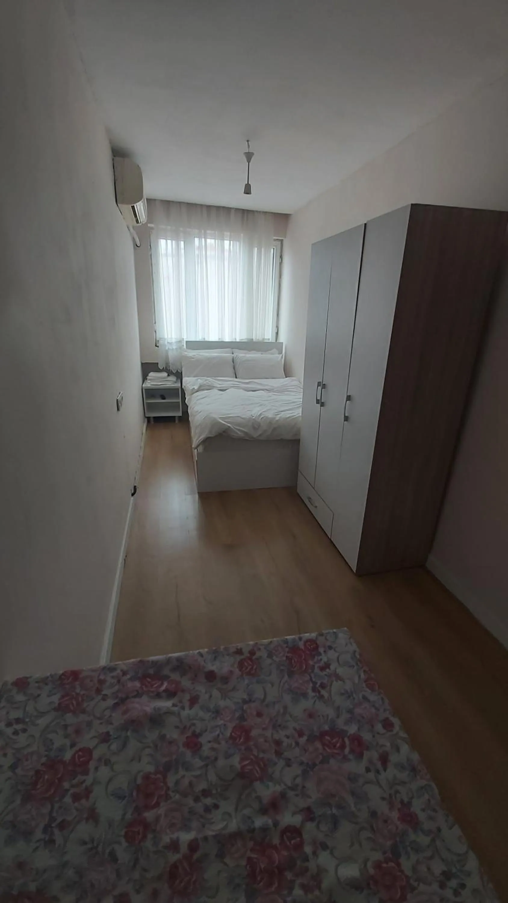 Photo of the whole room, Bed in Dilmac Hotel