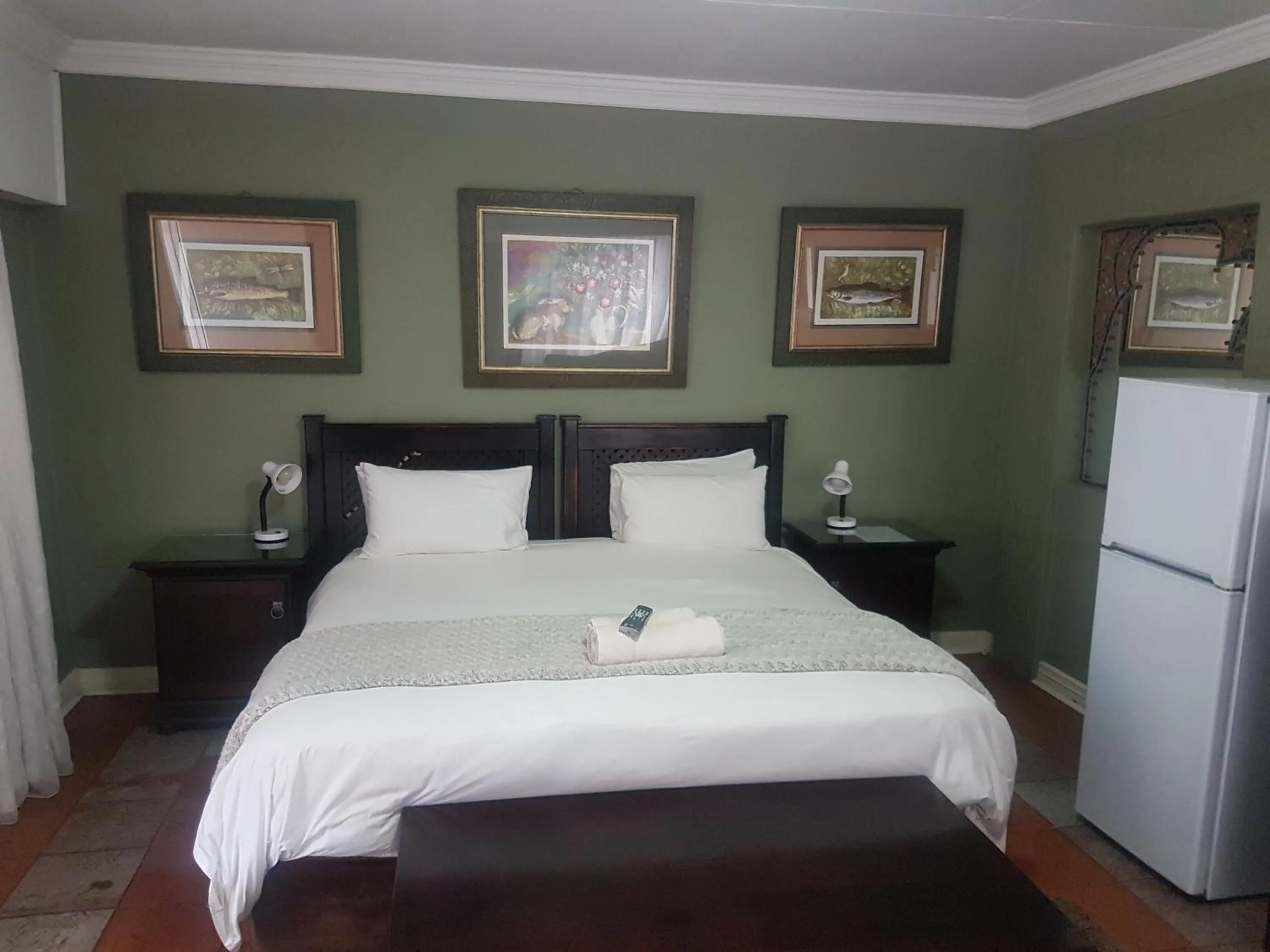 Bedroom in Izimbali Lodge and Restaurant