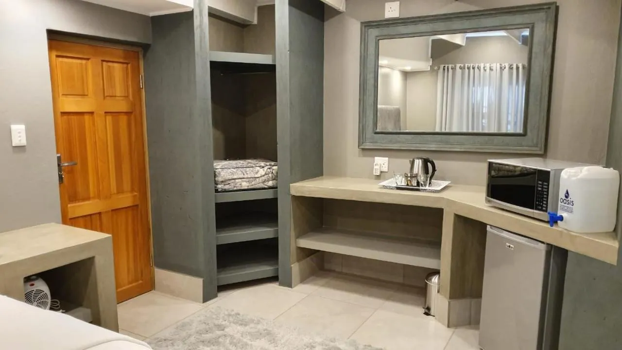 Coffee/tea facilities in Izimbali Lodge and Restaurant