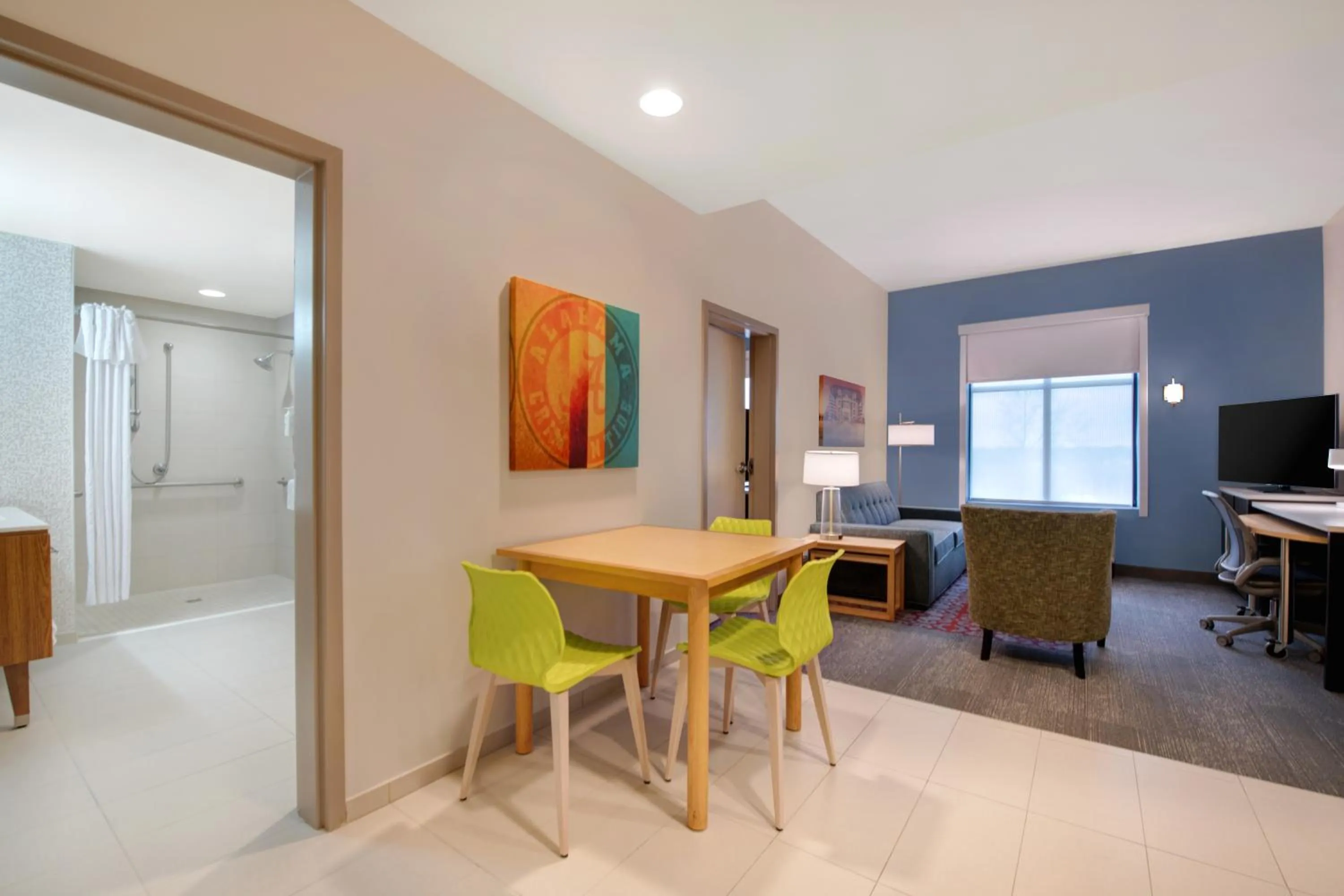 hair dresser in Home2 Suites by Hilton Tuscaloosa Downtown University Boulevard