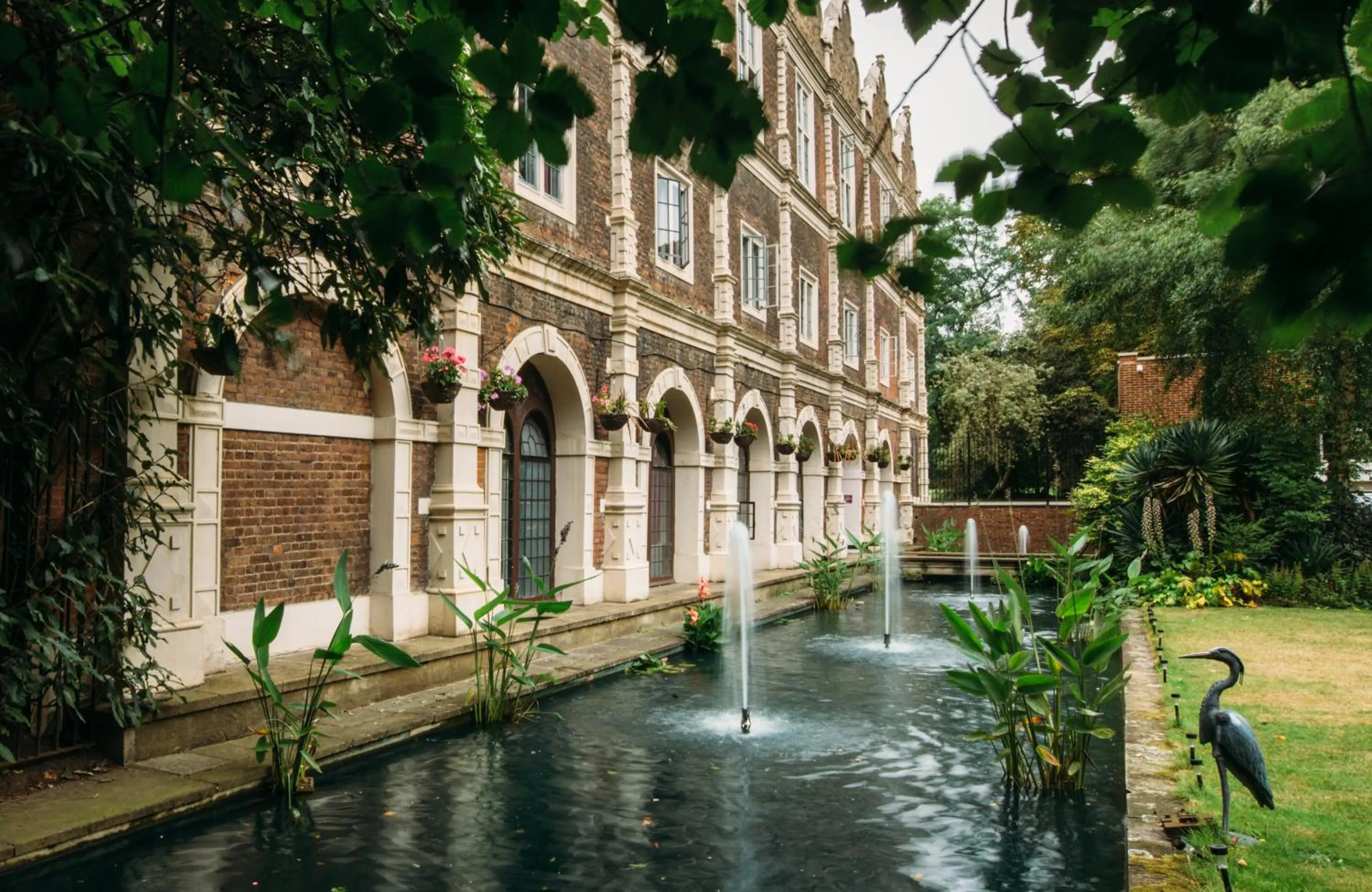 Garden in Safestay London Kensington Holland Park