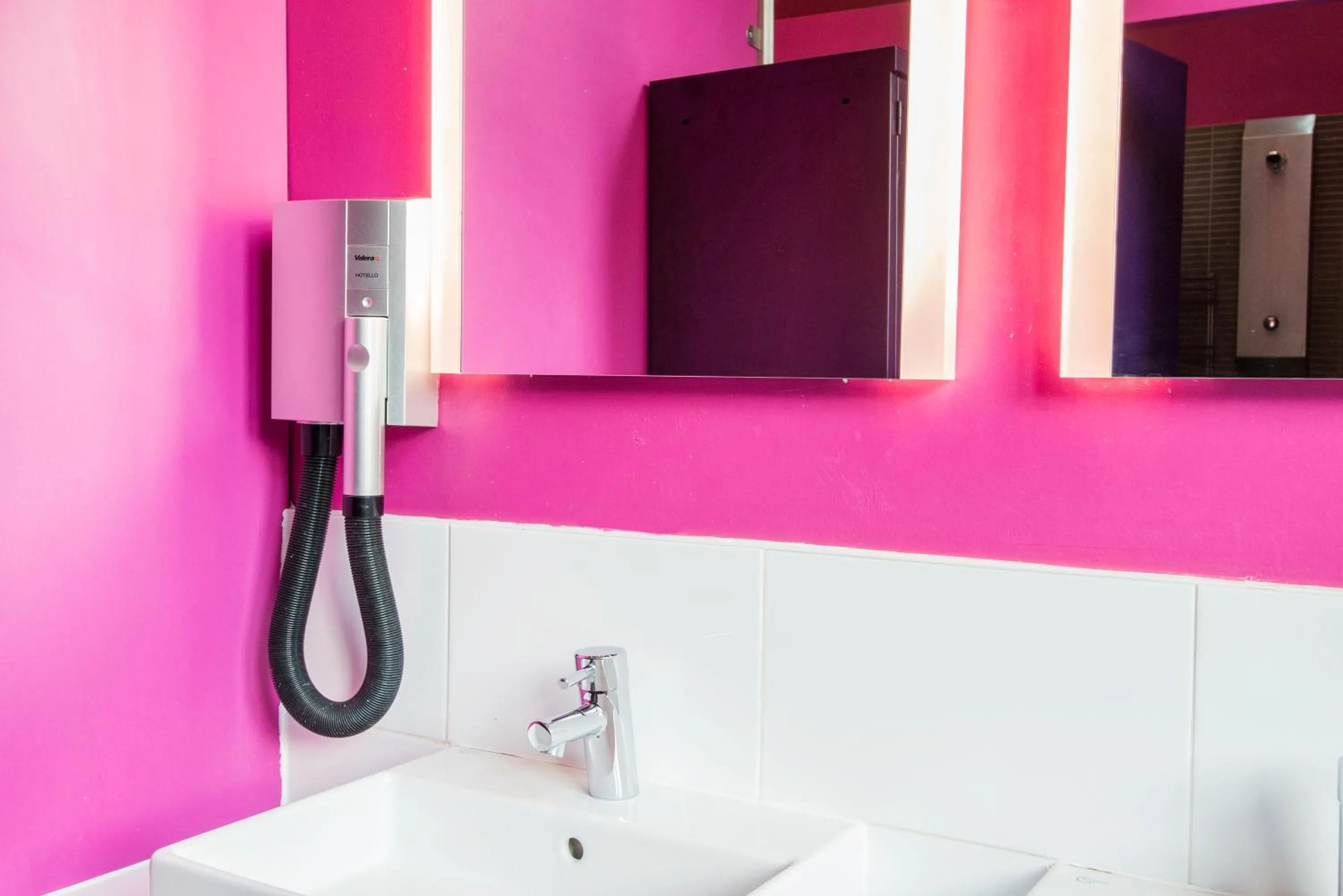 Bathroom in Safestay London Kensington Holland Park