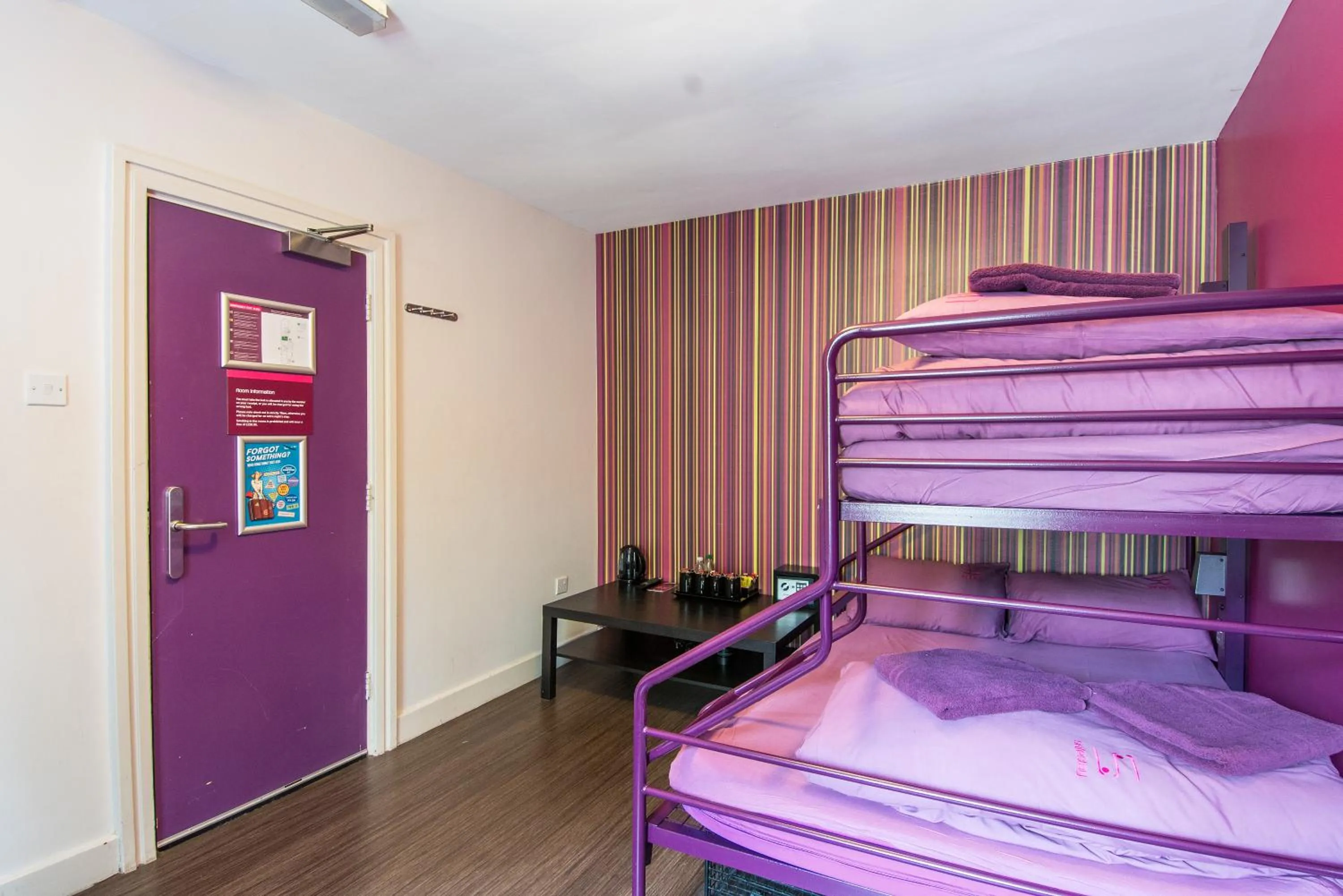 bunk bed, Bed in Safestay London Kensington Holland Park