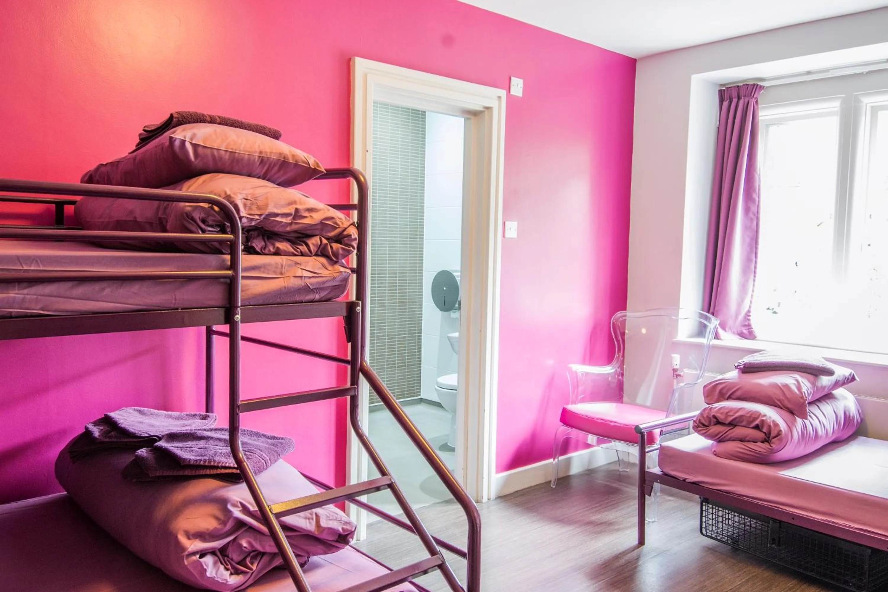 Bed in Safestay London Kensington Holland Park