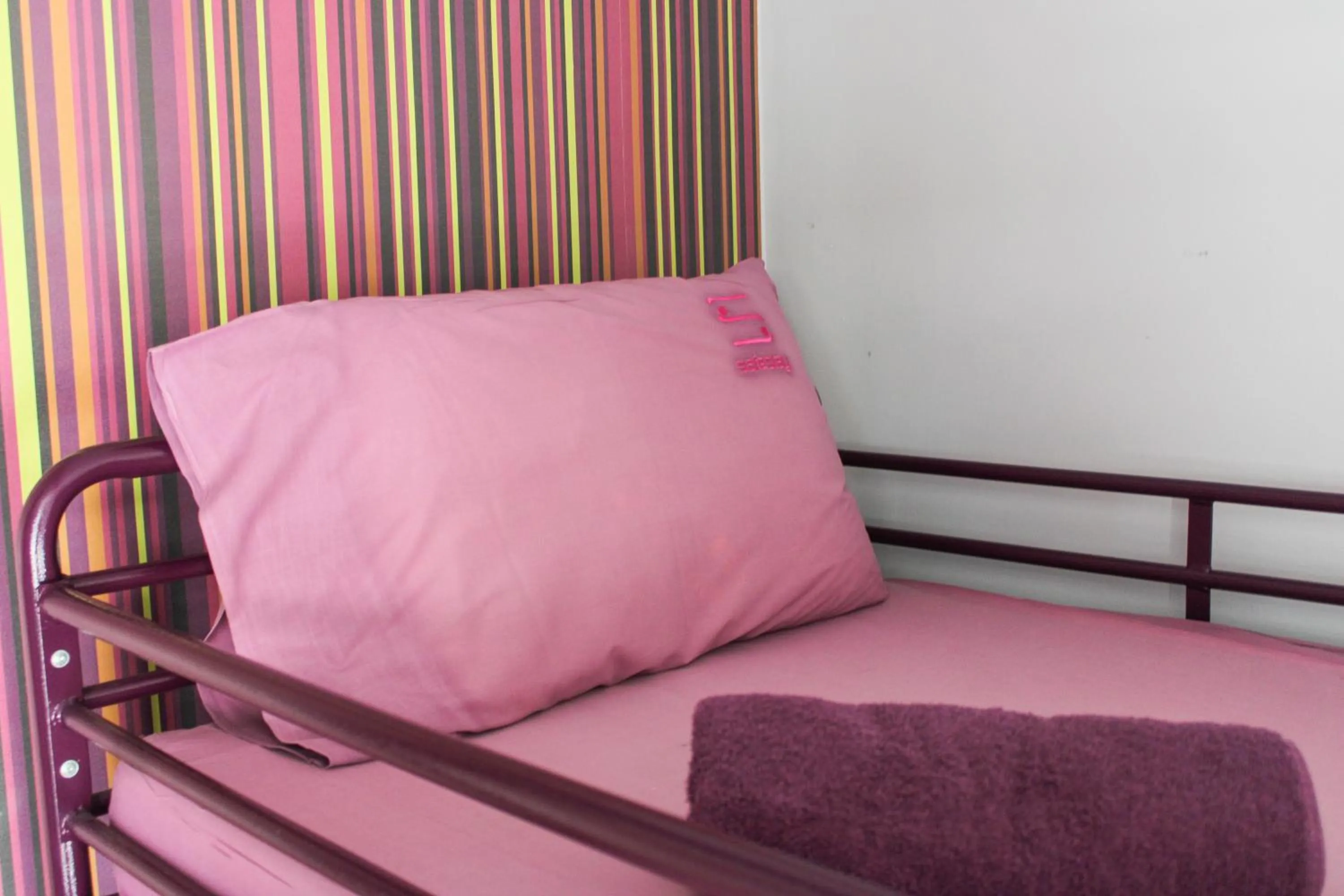 Bed in Safestay London Kensington Holland Park