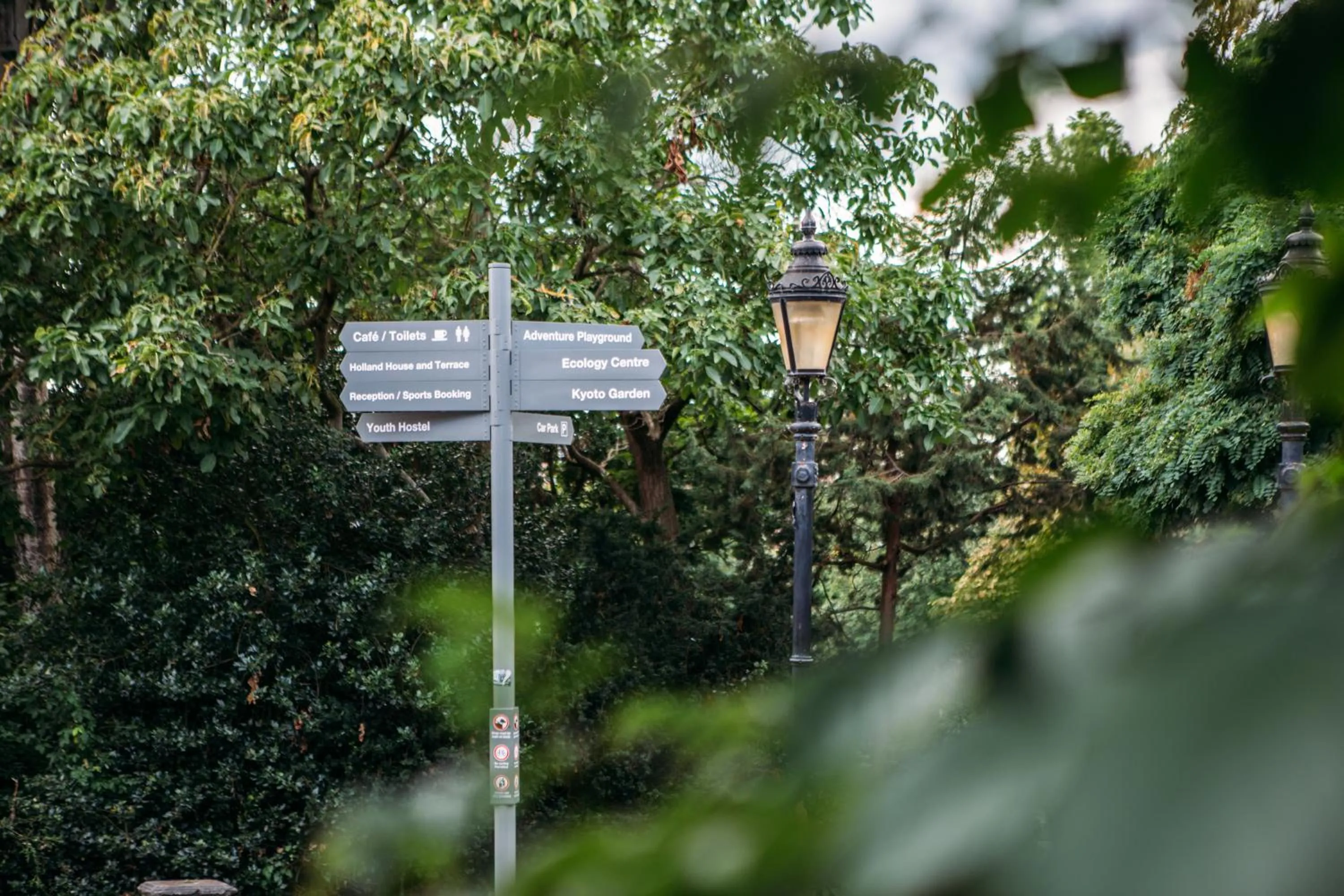 Neighbourhood in Safestay London Kensington Holland Park