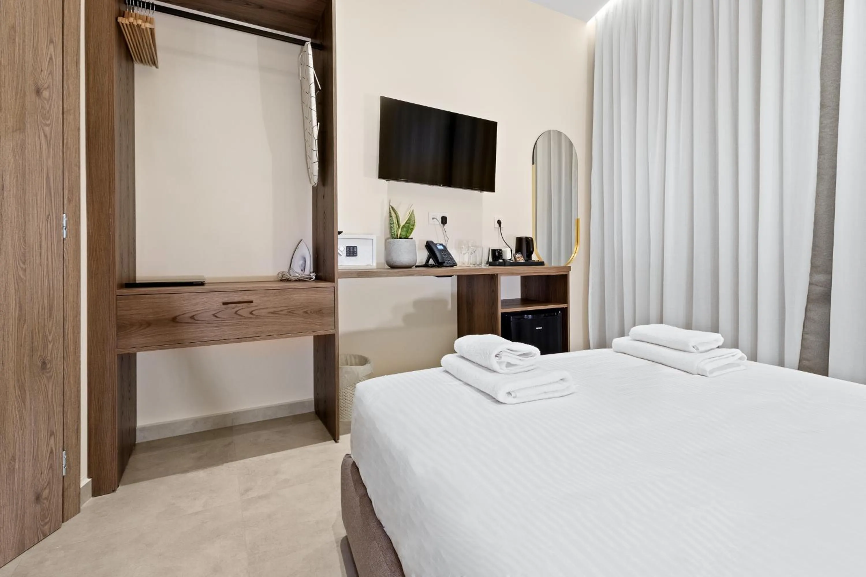 TV and multimedia, Bed in Enea City Suites